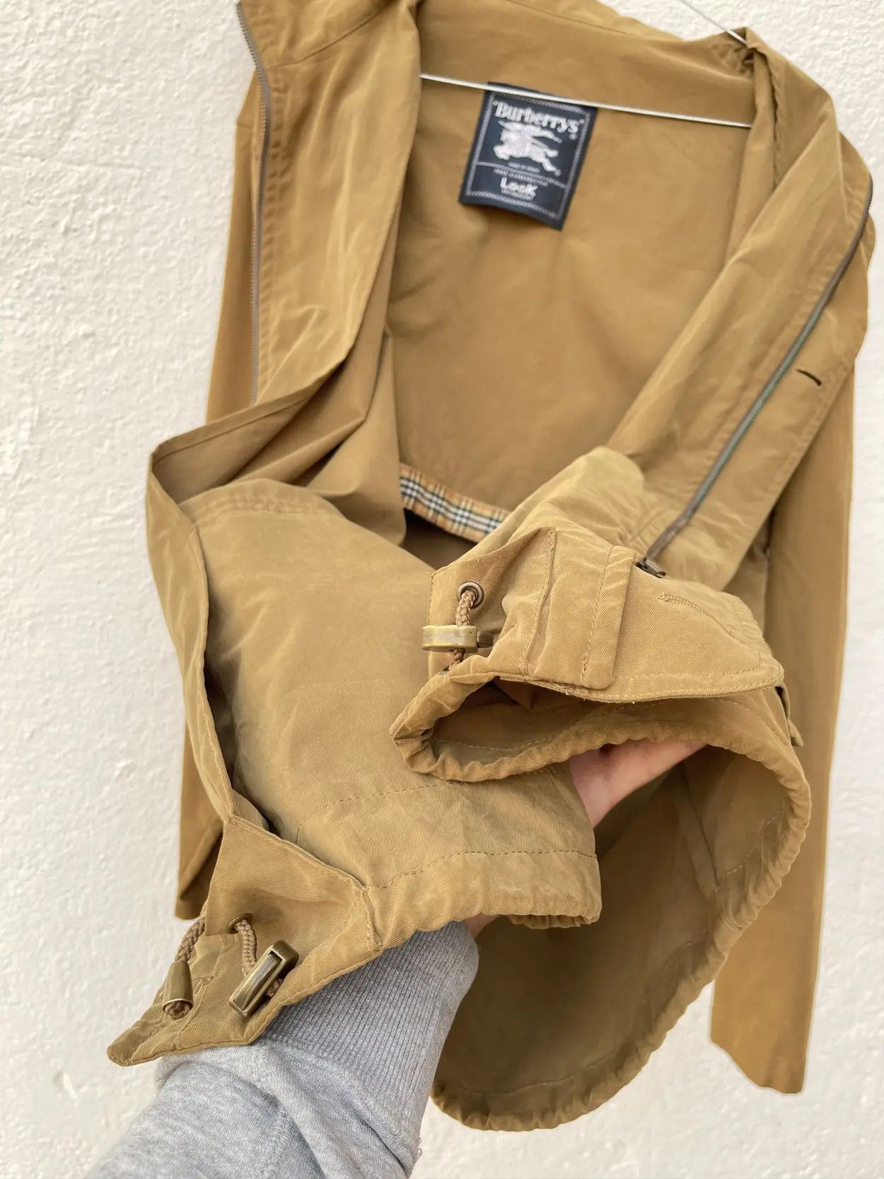 Burberry 🔥 light jacket burberry camel novacheck parka size L Size US L / EU 52-54 / 3 - 6 Thumbnail