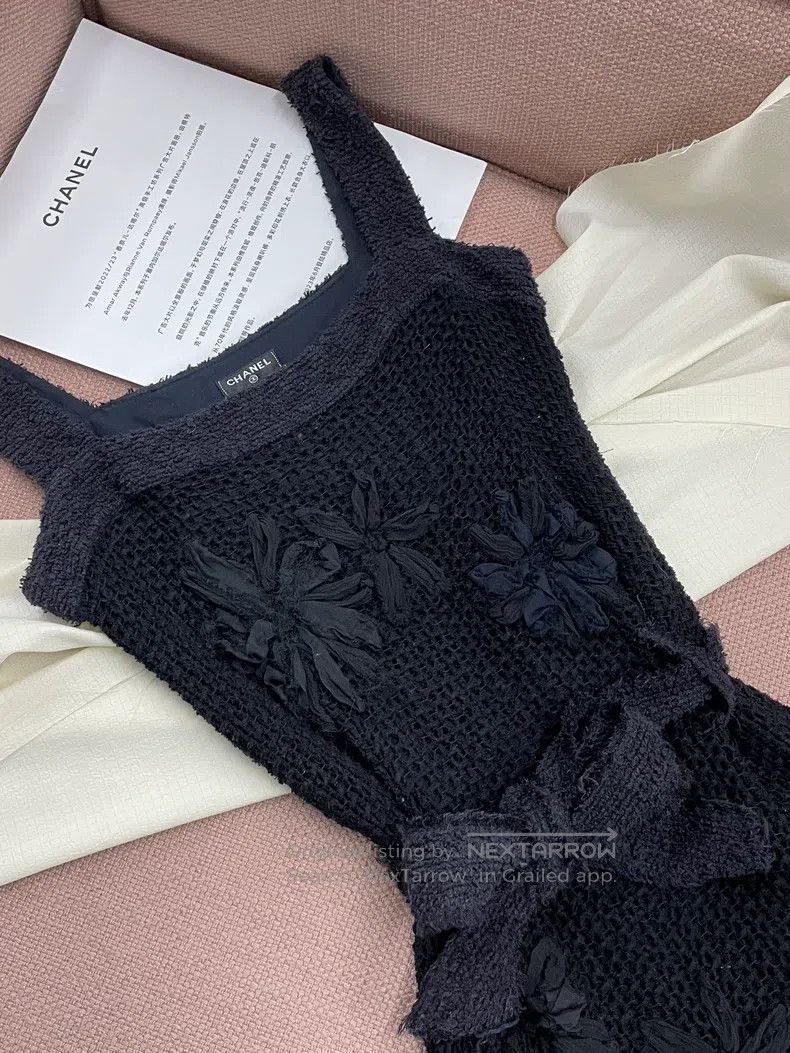 Chanel Chanel Black camelia embroidered woven lace-up suspender d Size XS / US 0-2 / IT 36-38 - 2 Thumbnail