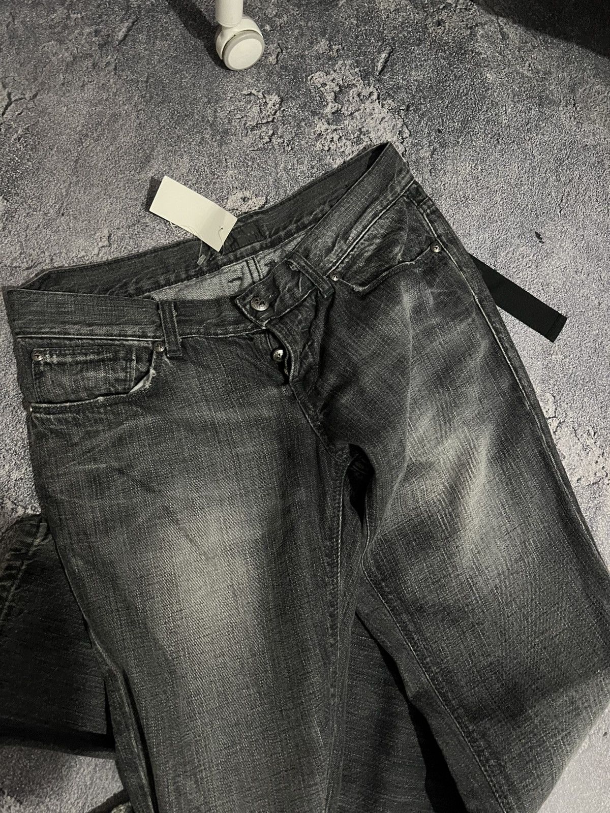 Japanese Brand Intentional Wear Y2K Aesthetic Distressed Skinny Jeans 90 Size US 31 - 5 Thumbnail