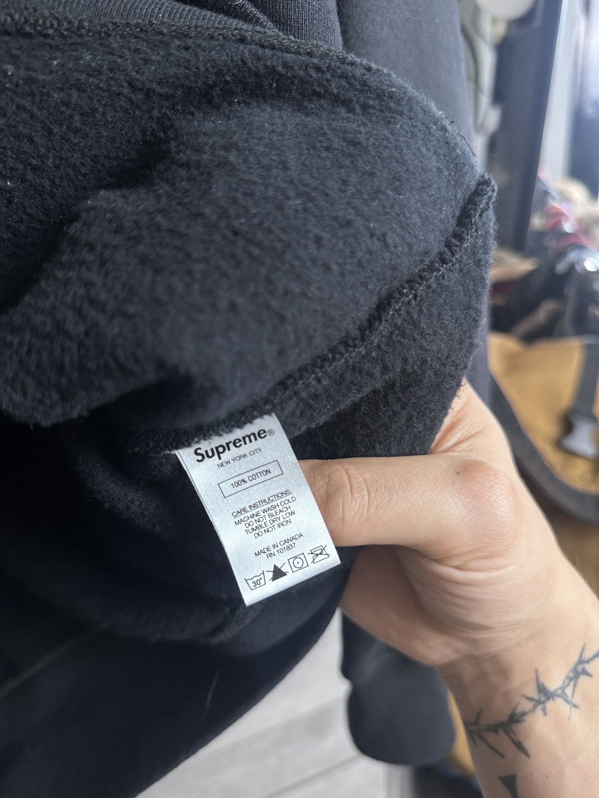 Supreme Supreme Hoodie Size US L / EU 52-54 / 3 - 6 Thumbnail