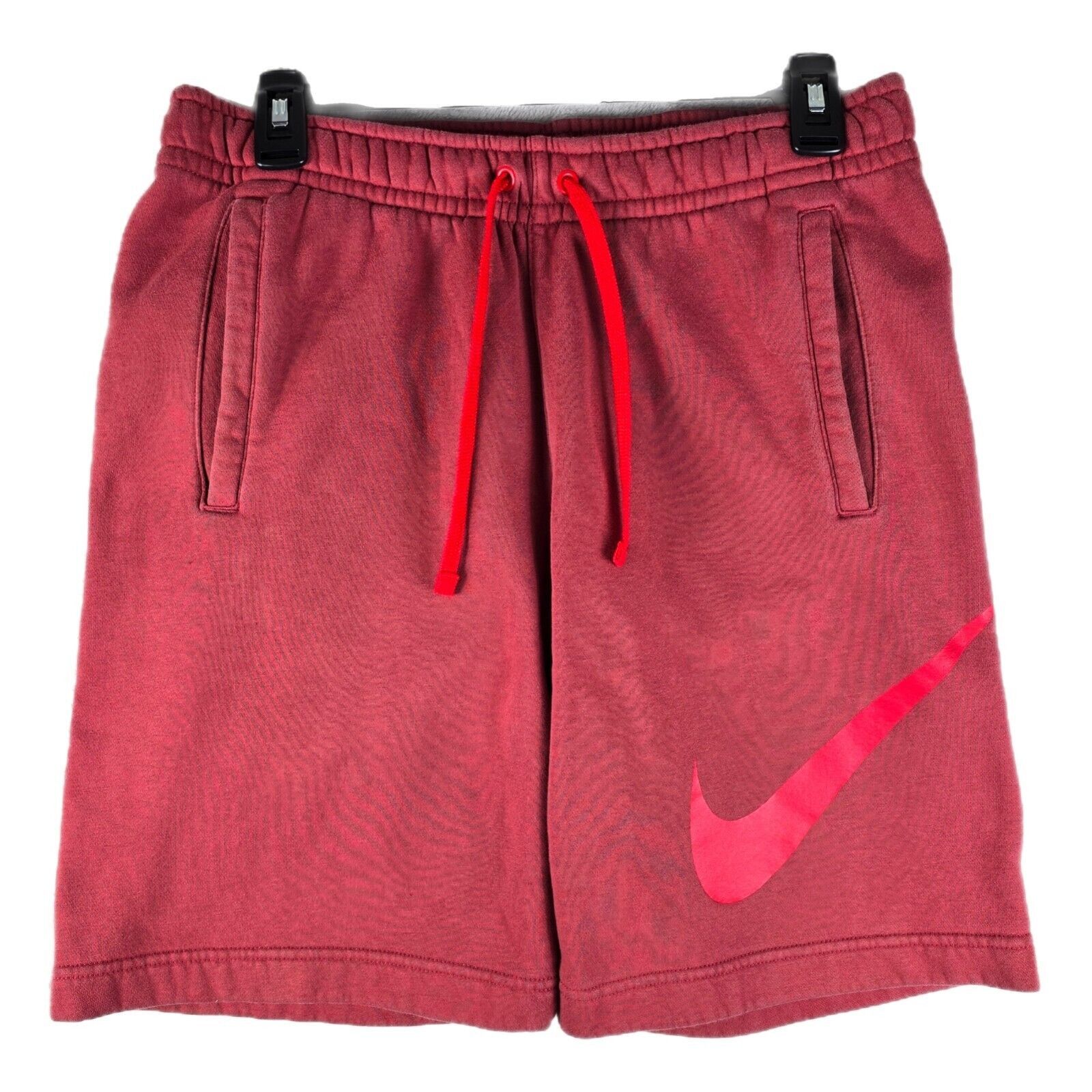 Nike Nike Sportswear Club Fleece Shorts Men Small Red Swoosh Size US 30 / EU 46 - 1 Thumbnail