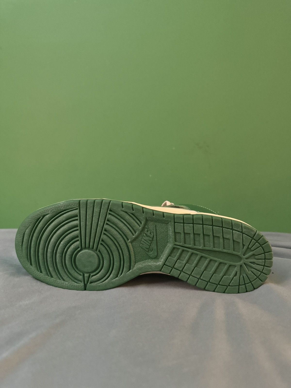 Nike Nike Dunk High Vintage Green 2008 Size US 9.5 / EU 42-43 - 4 Thumbnail