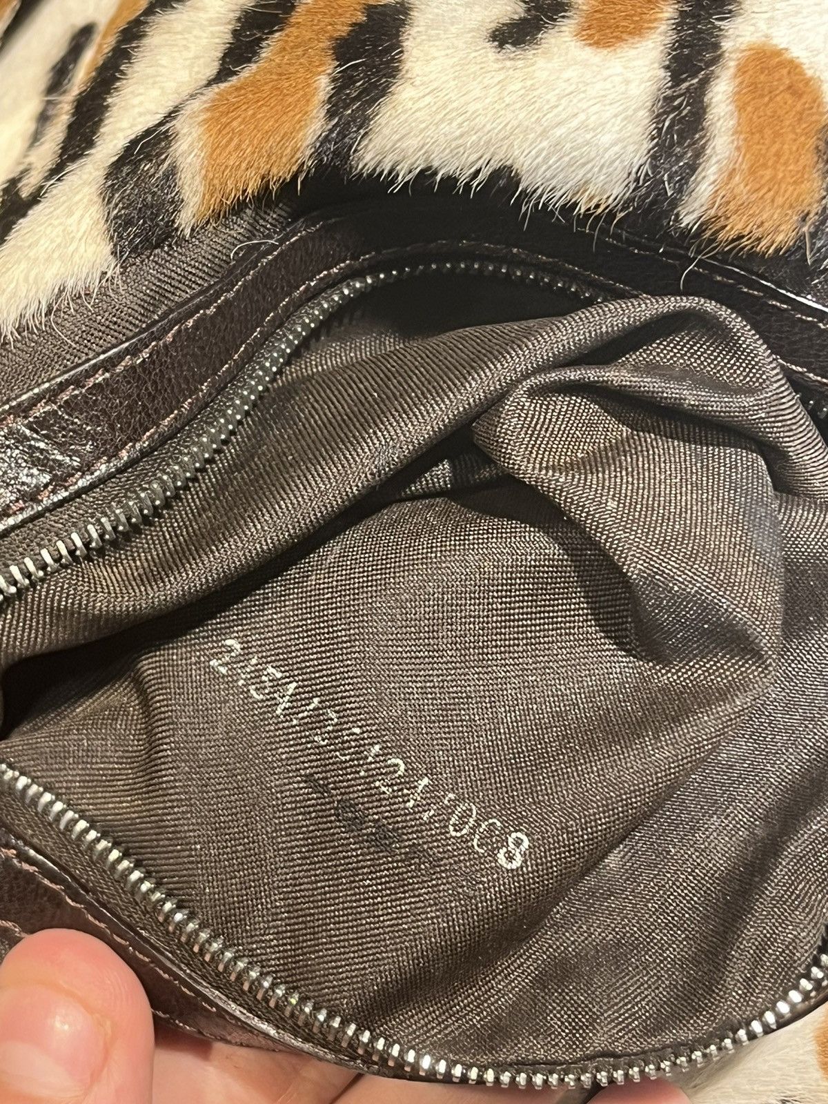 Fendi 2010 Fendi Pony-hair “Baguette” Leopard Print Shoulder Bag 🐆 Size ONE SIZE - 7 Thumbnail