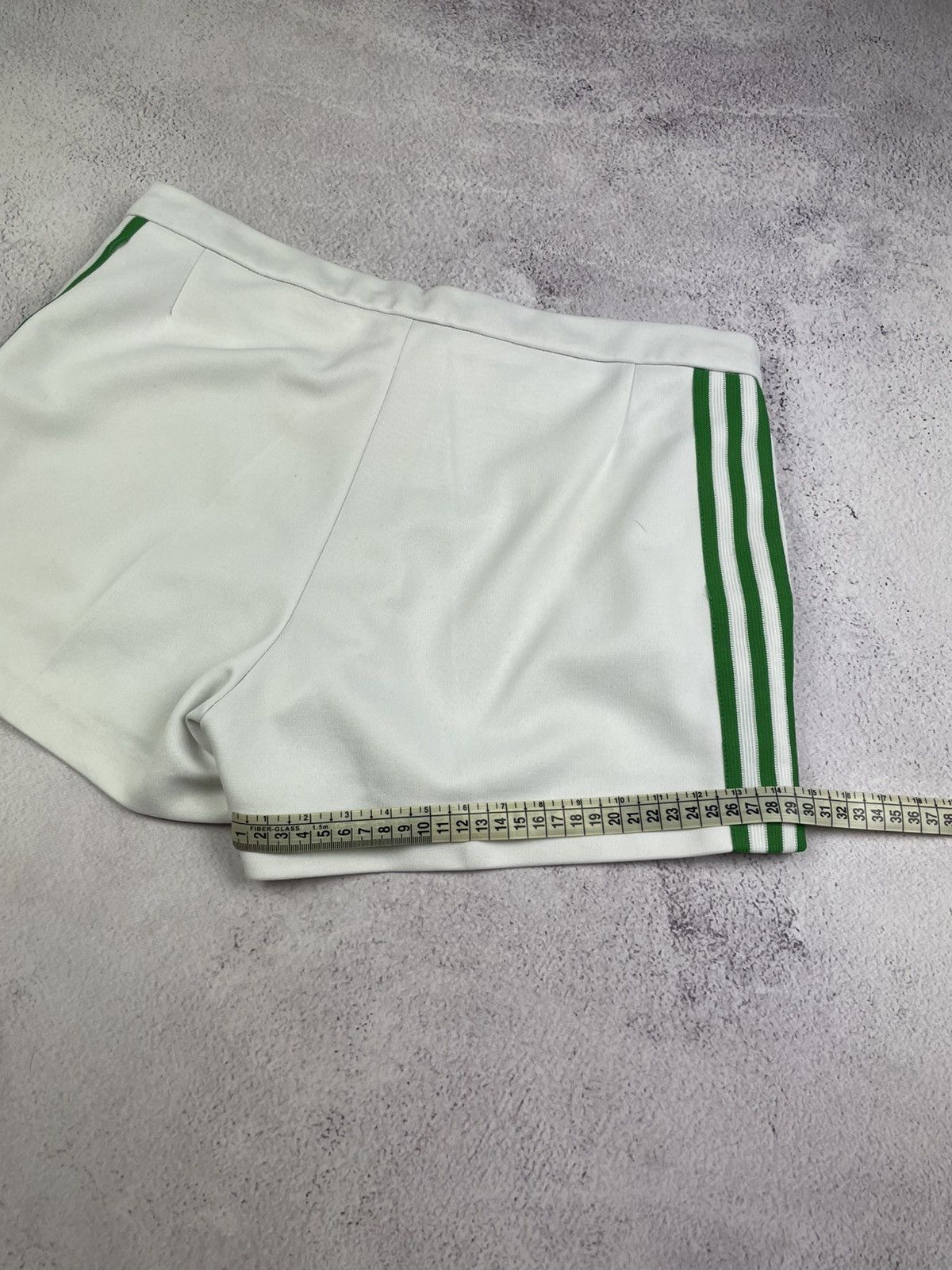 Adidas Vintage Adidas White Shorts S-M Trefoil Logo Stripes Retro Size US 32 / EU 48 - 15 Thumbnail