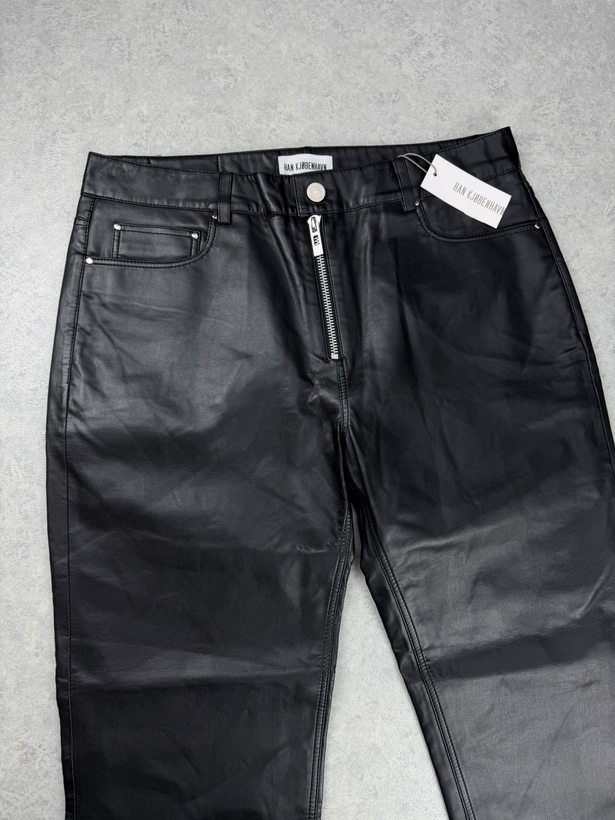 Han Kjobenhavn Han Kjobenhavn Faux Leather Tapered Zip Trousers Pants 52 Size US 34 / EU 50 - 2 Thumbnail