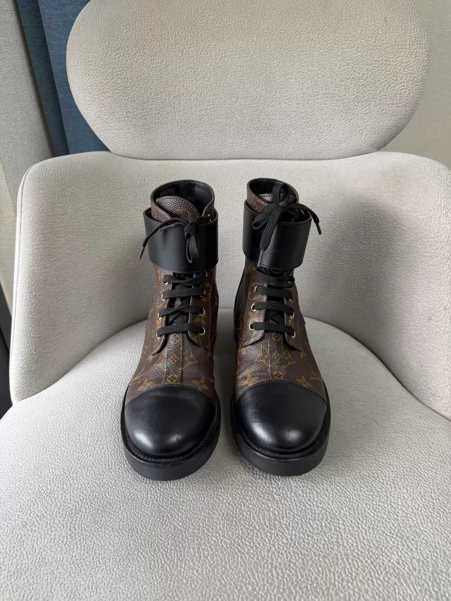 Louis Vuitton LV Wonderland Martin Boots Black/Brown Monogram 38.5 NM Size US 8 / IT 38 - 2 Thumbnail