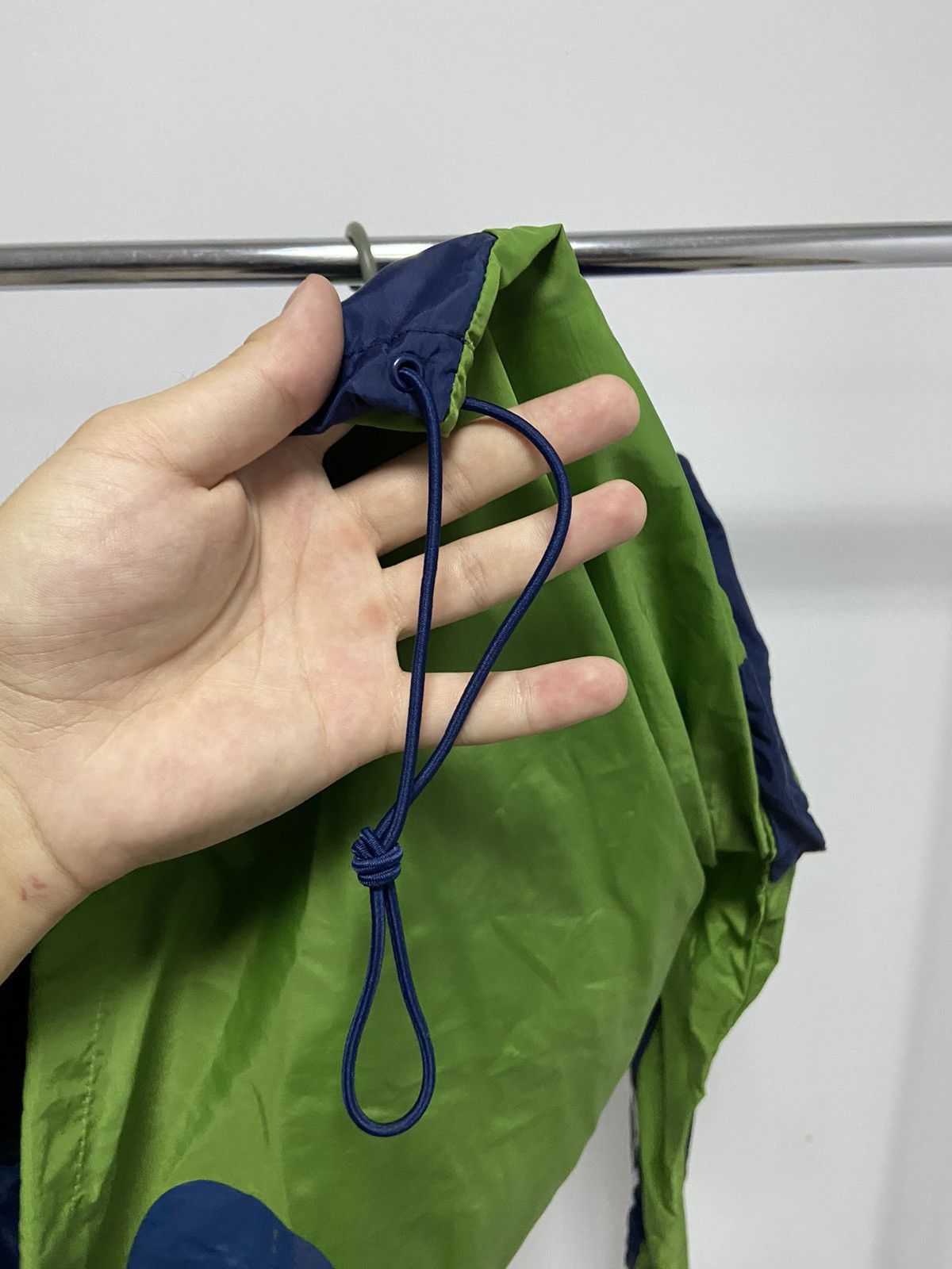 Nike × Vintage Nike Vintage Jacket Windbreaker Big Logo Swoosh Y2K Nylon Size US S / EU 44-46 / 1 - 8 Thumbnail