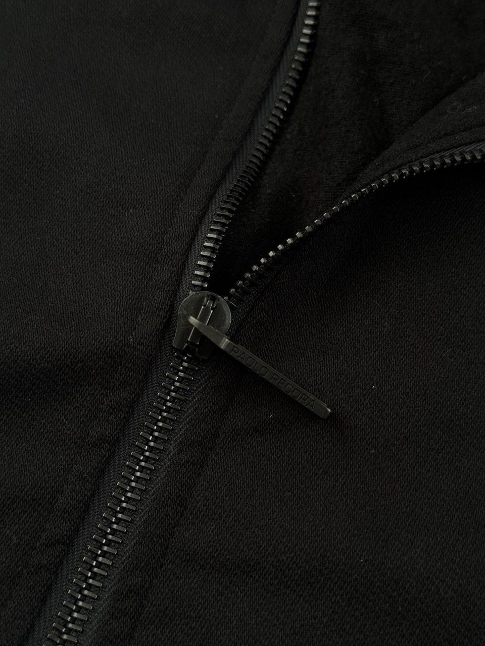 Paolo Pecora Paolo Pecora Milano Asymmetrical Zip Hoodie in Black Size US XL / EU 56 / 4 - 12 Thumbnail