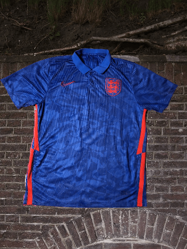 Nike Nike England soccer jersey size L Size US L / EU 52-54 / 3 - 1 Thumbnail