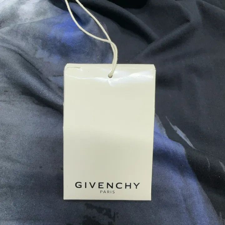 Givenchy Givenchy Givenchy Shark Graphic Loose Fit TShirt -2507 Size US S / EU 44-46 / 1 - 6 Thumbnail
