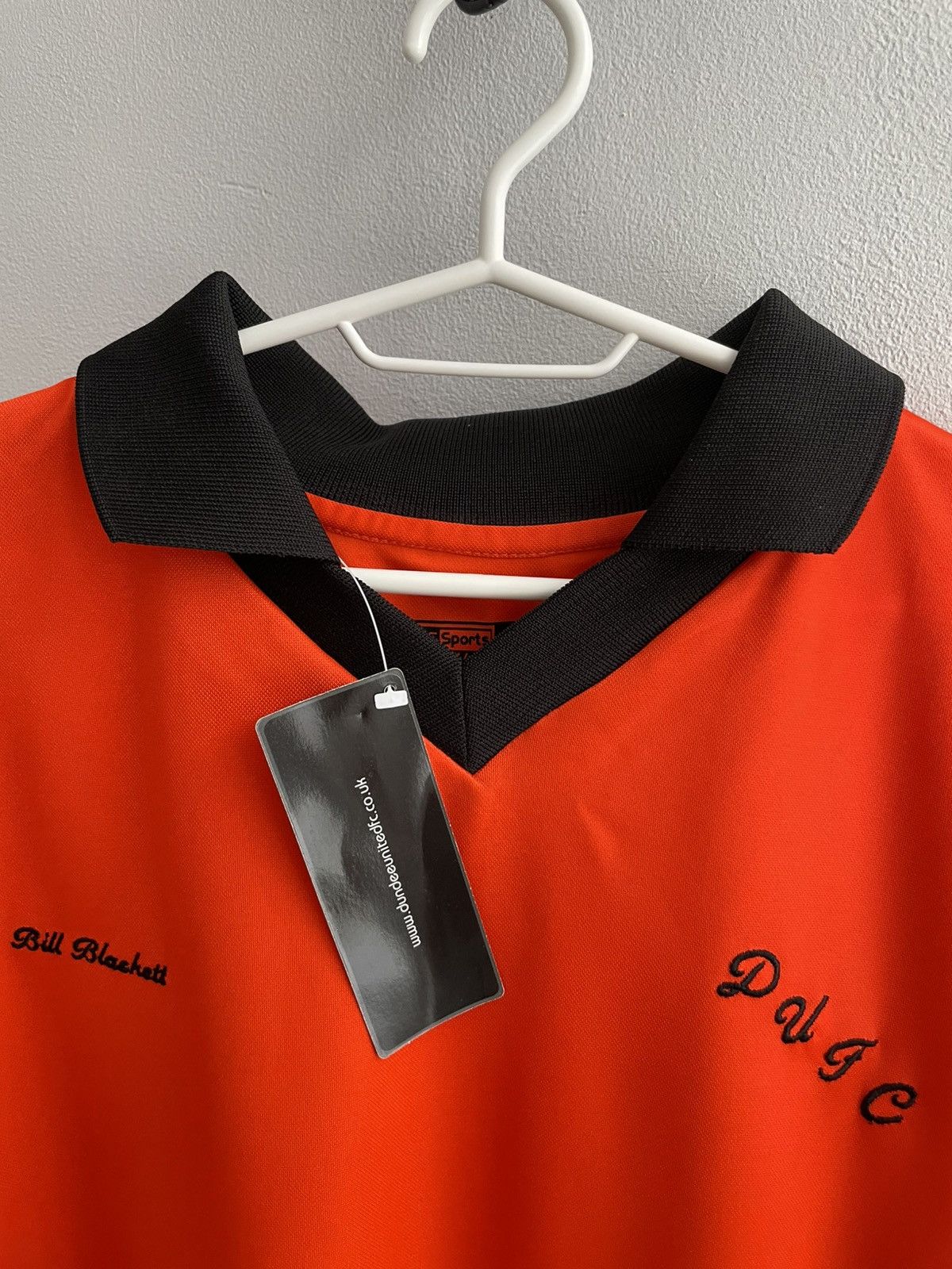 Vintage NEW Dundee United 2002 2003 Home Shirt Football Soccer Jersy Size US L / EU 52-54 / 3 - 7 Thumbnail