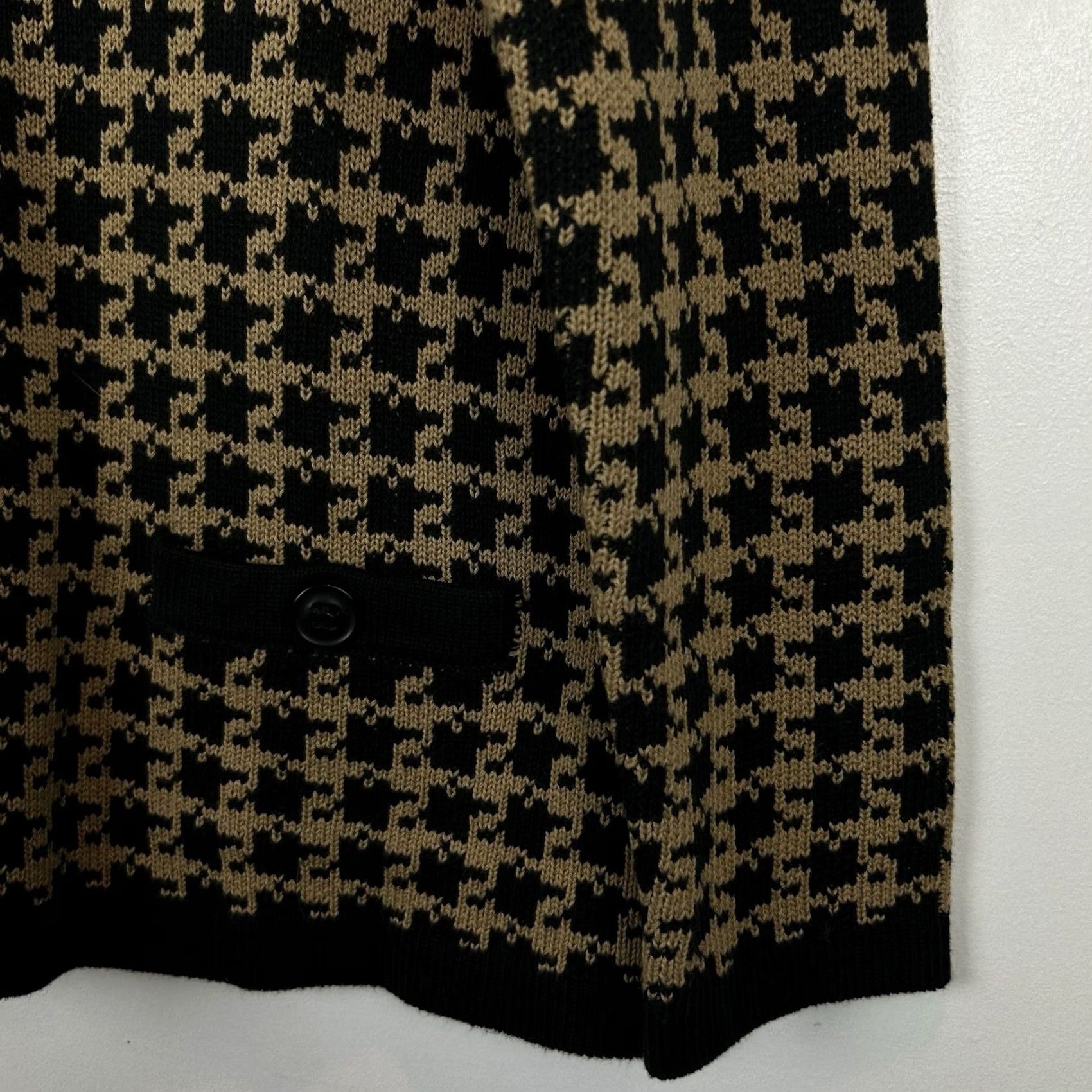 Vintage Here are some additional considerations: Size M / US 6-8 / IT 42-44 - 4 Thumbnail