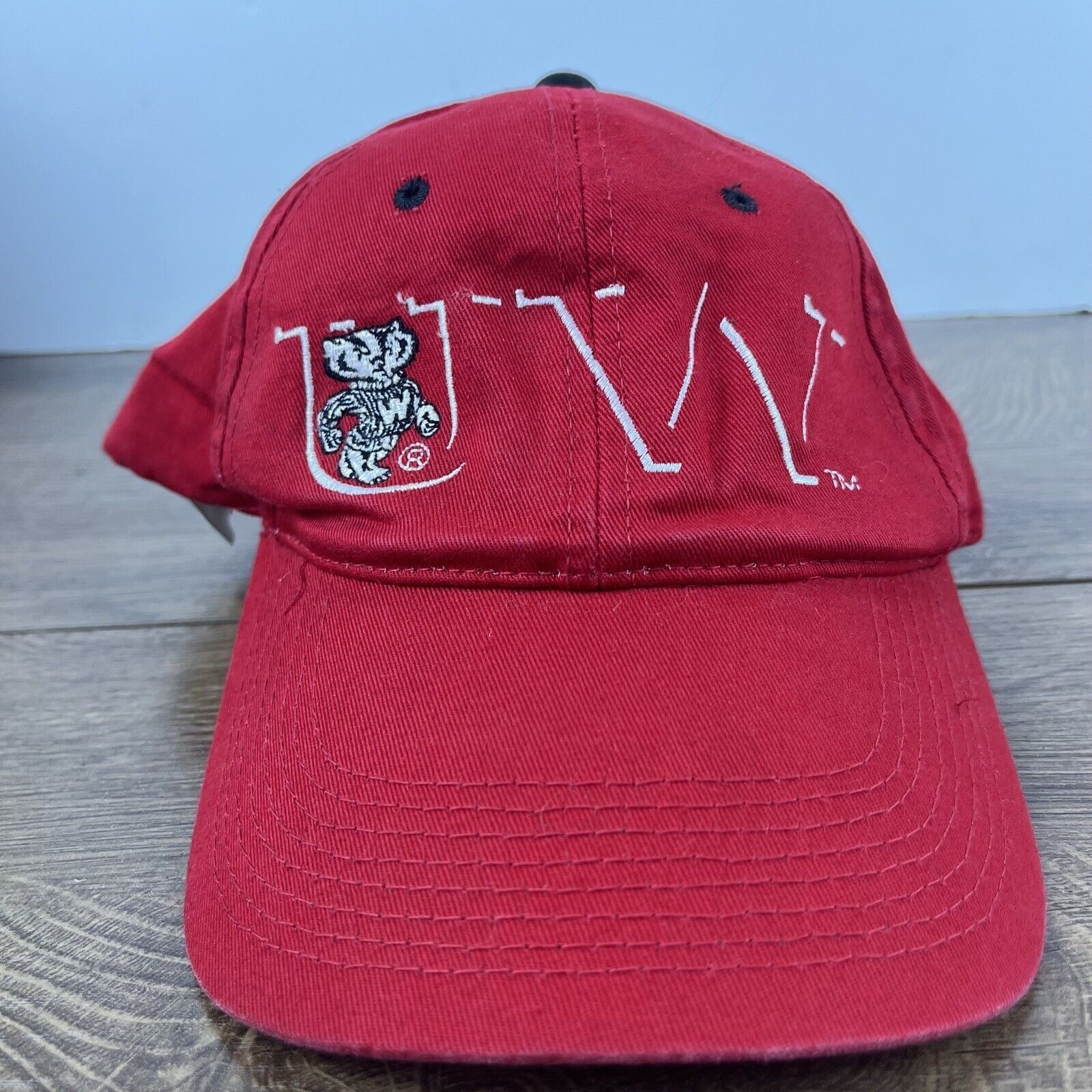 Other Wisconsin Badgers NCAA Hat Badgers Red Cap Adjustable Red Ad Size ONE SIZE - 1 Thumbnail