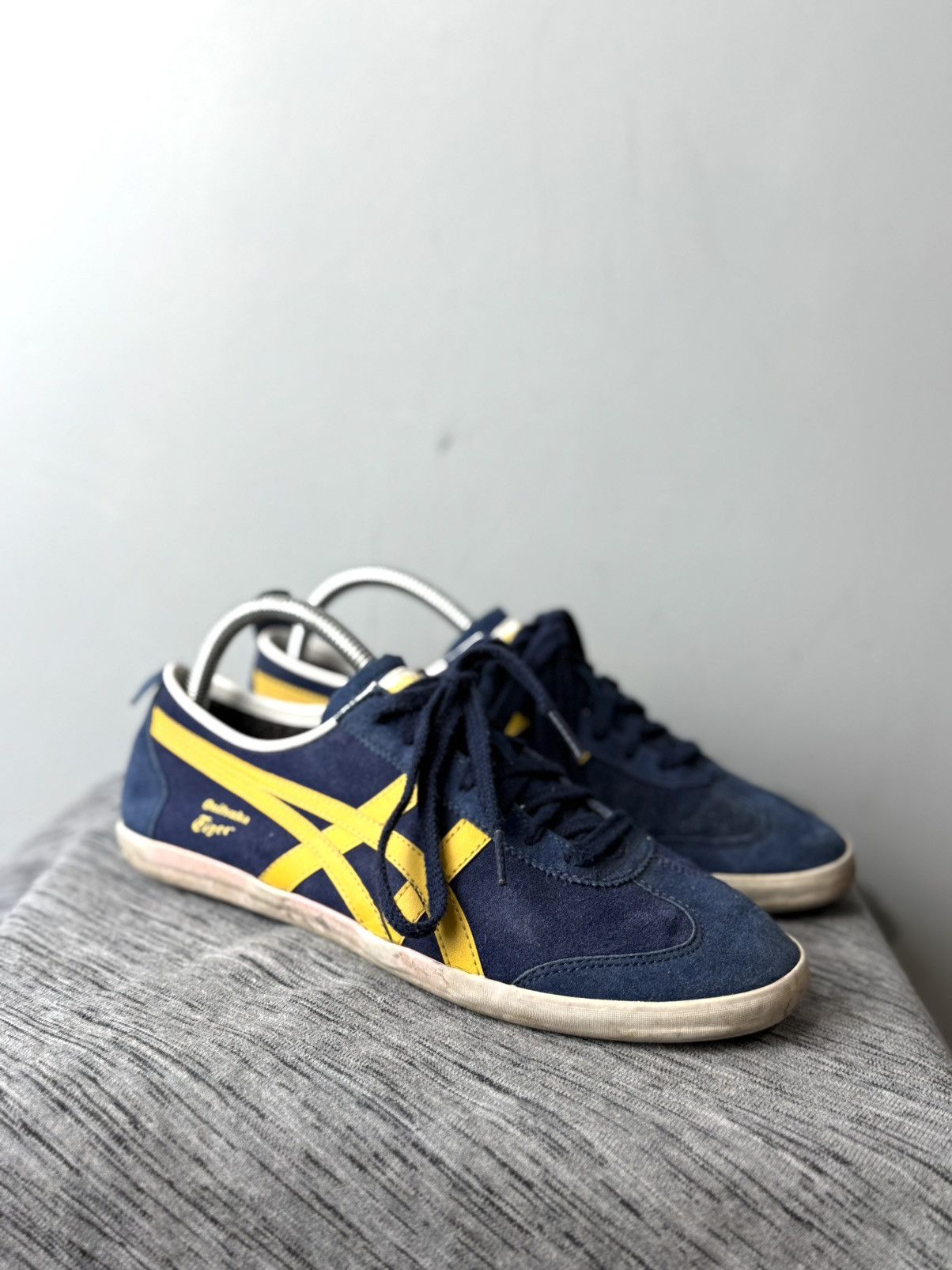 Asics Rare! Onitsuka Tiger Style Suede Asics Sneakers Mexico 66 Size US 7 / EU 40 - 1 Thumbnail