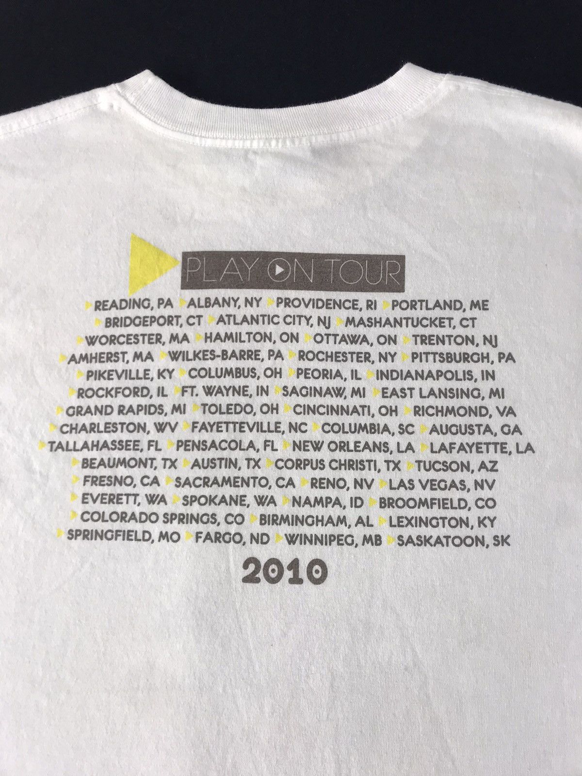 Vintage Carrie Underwood Play On US Tour 2010 Singer Printed Tee Size US M / EU 48-50 / 2 - 8 Thumbnail