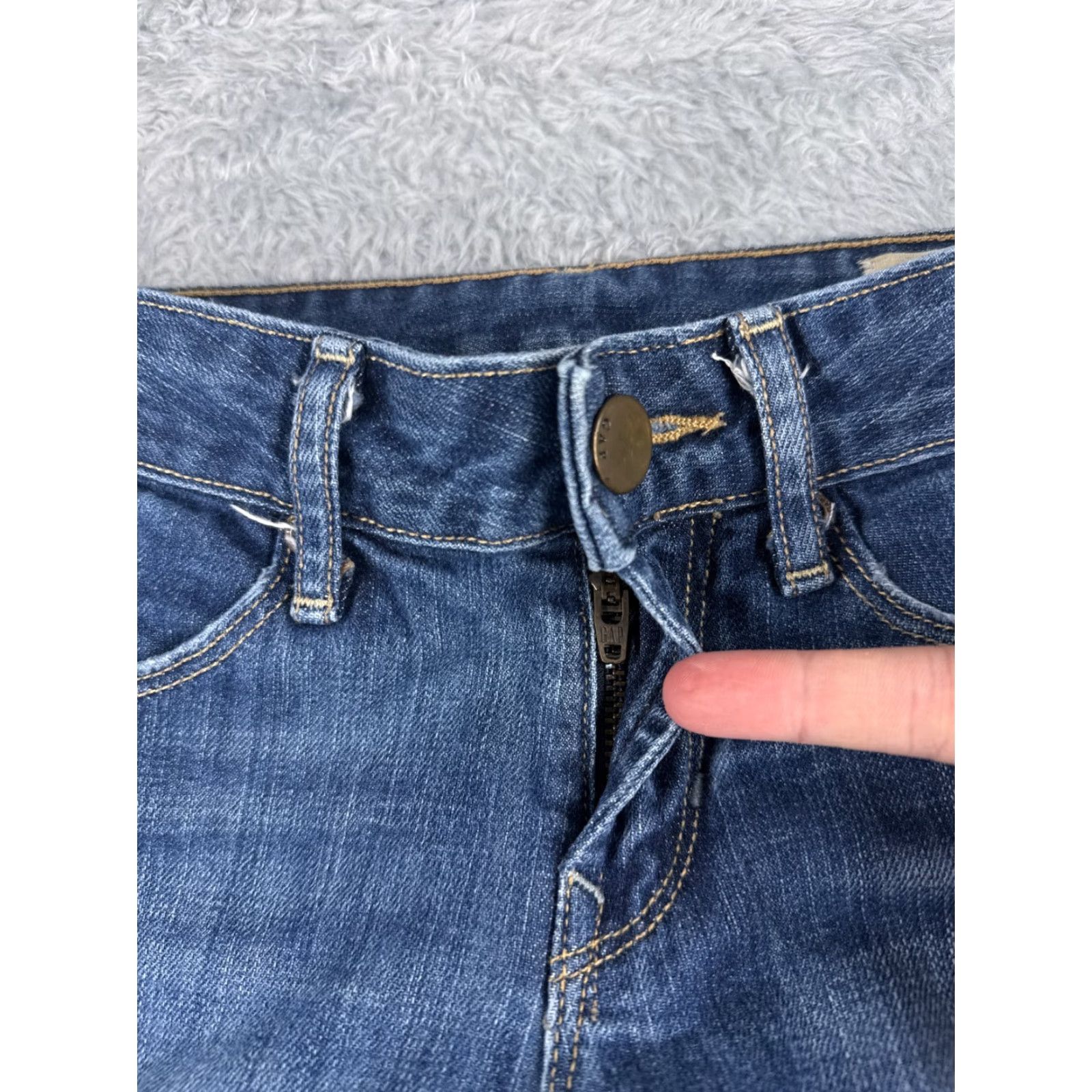 Gap VINTAGE Gap Jeans Womens 2 Blue Denim Bootcut Distressed Low Rise 27x30 Jeans Womens Mens? Size 26" / US 2 / IT 38 - 5 Thumbnail