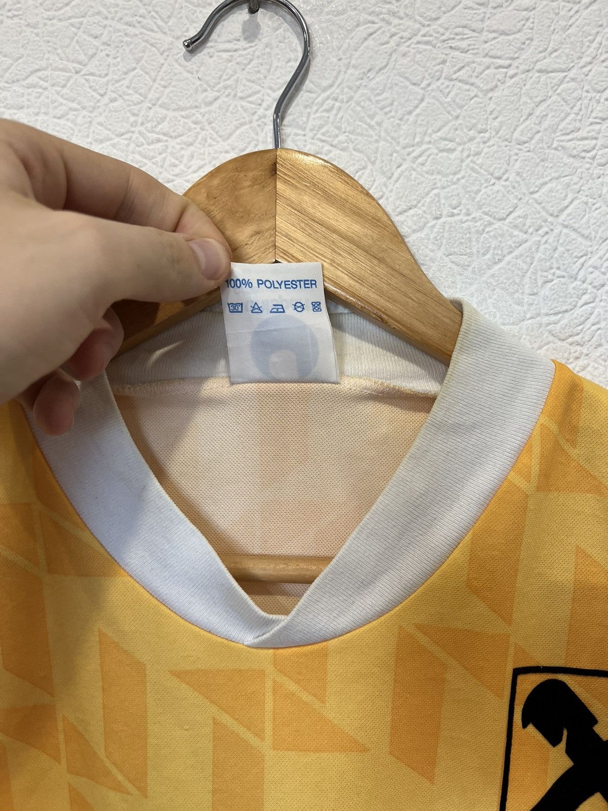 Vintage HTL Hrvatski Telecom Uhlsport Soccer Jersey 90’s Vintage Size US L / EU 52-54 / 3 - 4 Thumbnail
