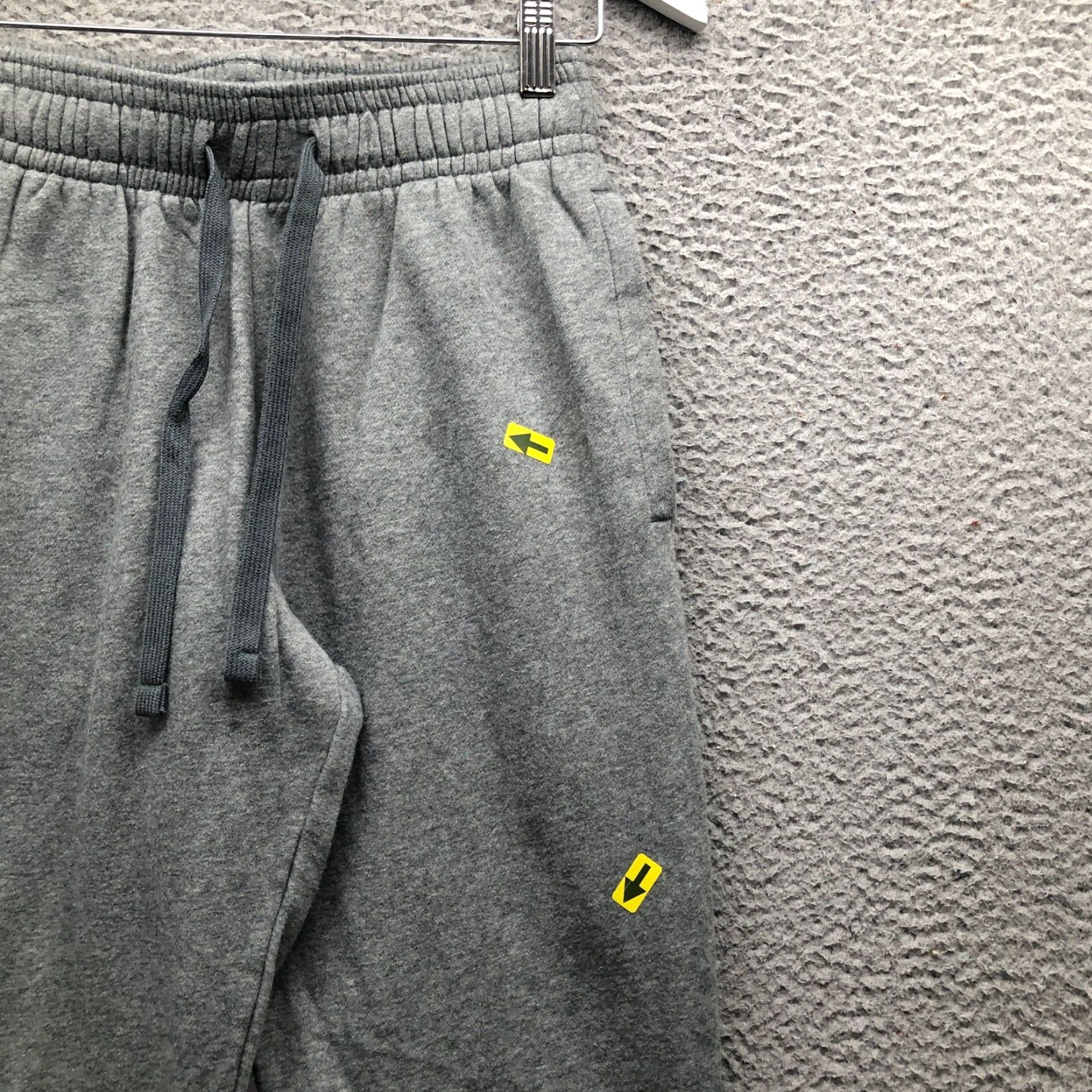 Under Armour Under Armour Sweatpants Mens S Straight Embroidered Logo Heathered Gray Pants Sports Casual Relaxed Men Size US 29 - 4 Thumbnail