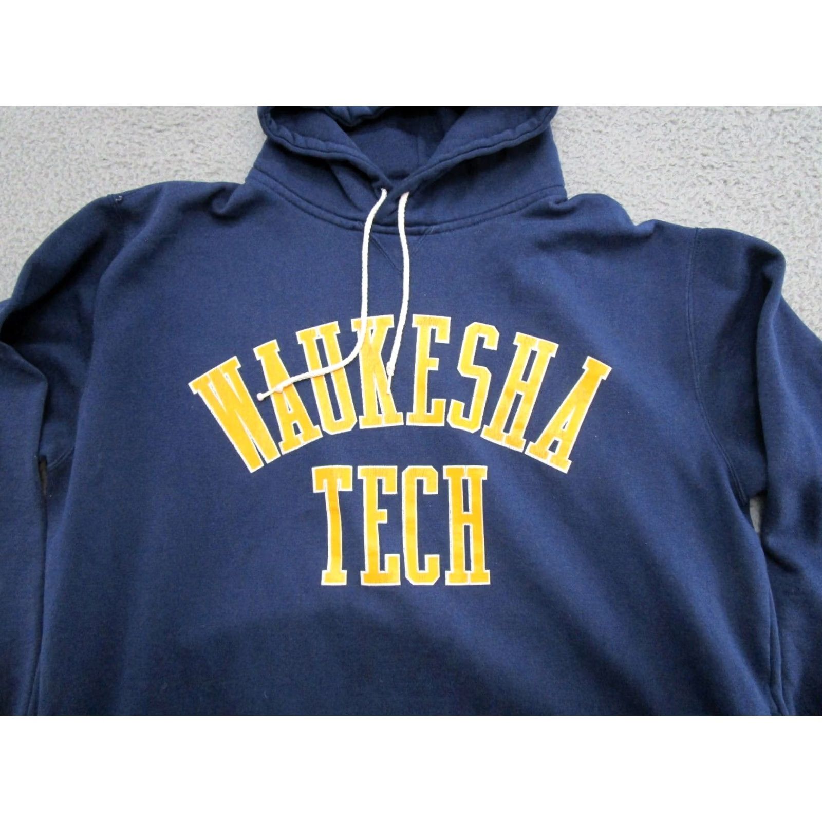 Spell VINTAGE Gear for Sports Waukesha Tech Men's Blue Spell Out Hoodie Sweatshirt XL Blue Pullover Sports Hooded Mens Shirts sweatshirt Size US XL / EU 56 / 4 - 3 Thumbnail