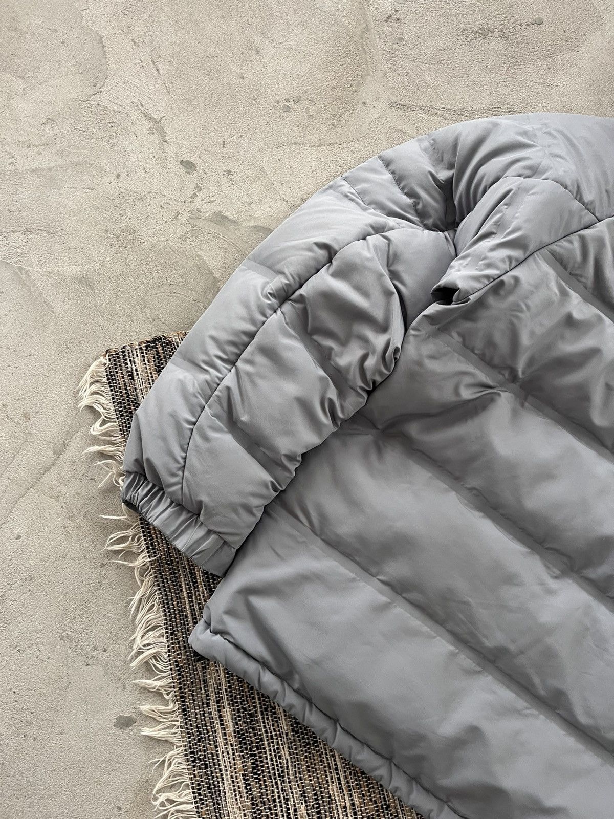 Nike Vintage Nike ACG Outdoor Blue Down Jacket Avantgarde Y2K Size US L / EU 52-54 / 3 - 13 Thumbnail