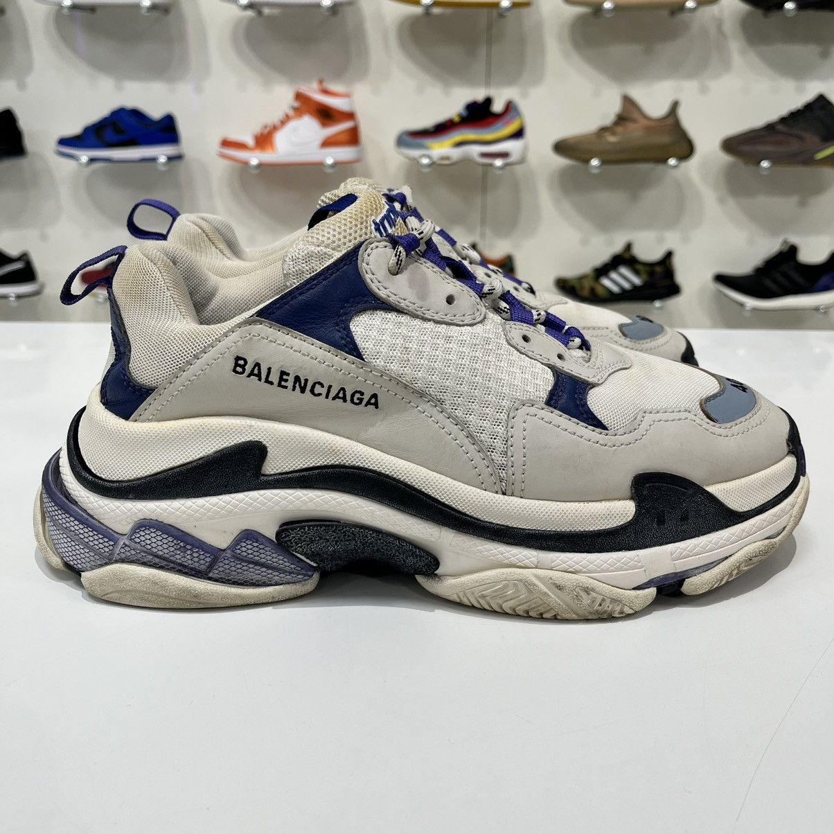 Balenciaga Balenciaga Triple S White/Purple (W) Size US 10 / IT 40 - 7 Thumbnail