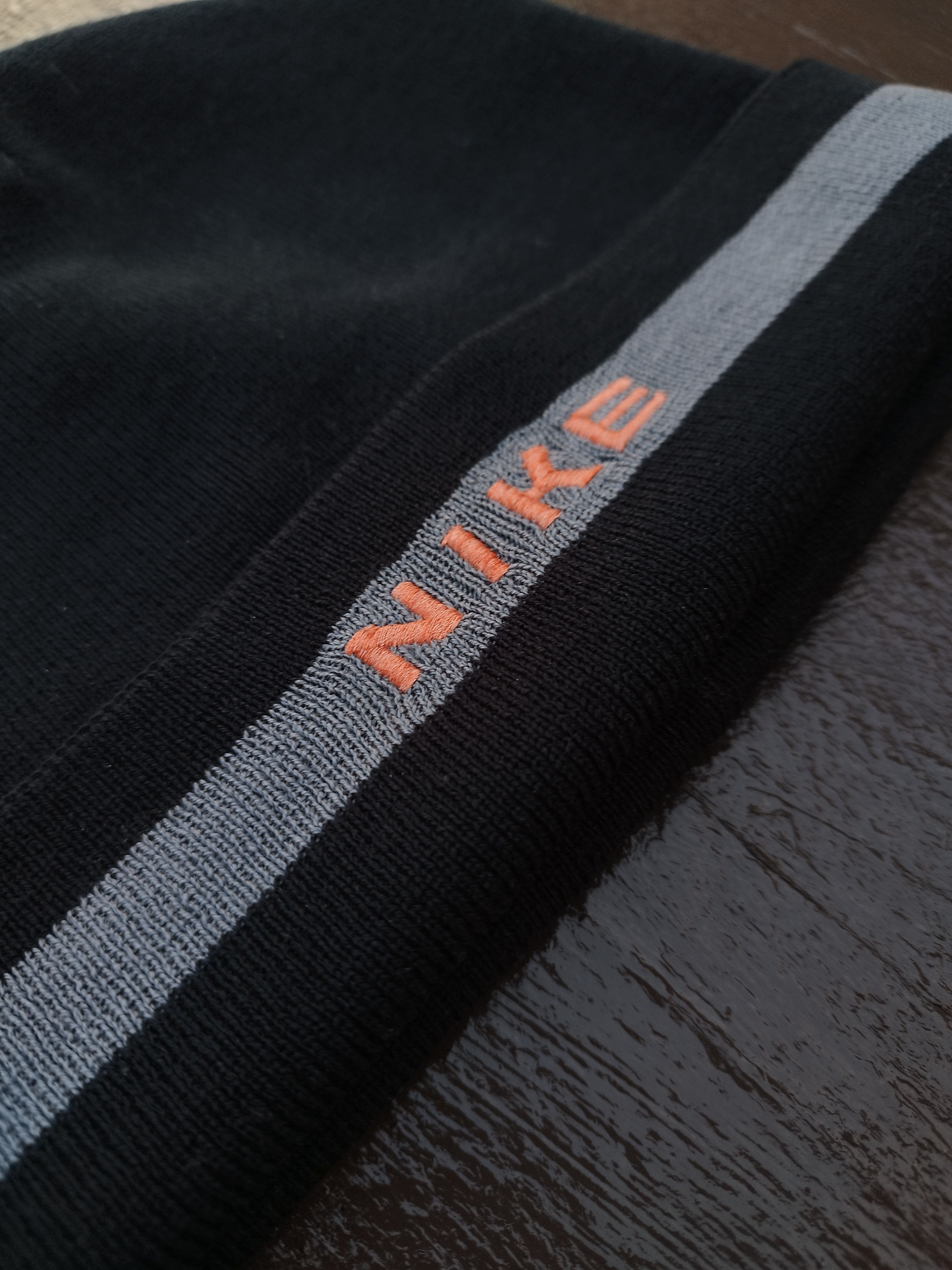 Nike VINTAGE Nike Reversible Beanie Hat | Black & Gray Y2K Size ONE SIZE - 2 Thumbnail