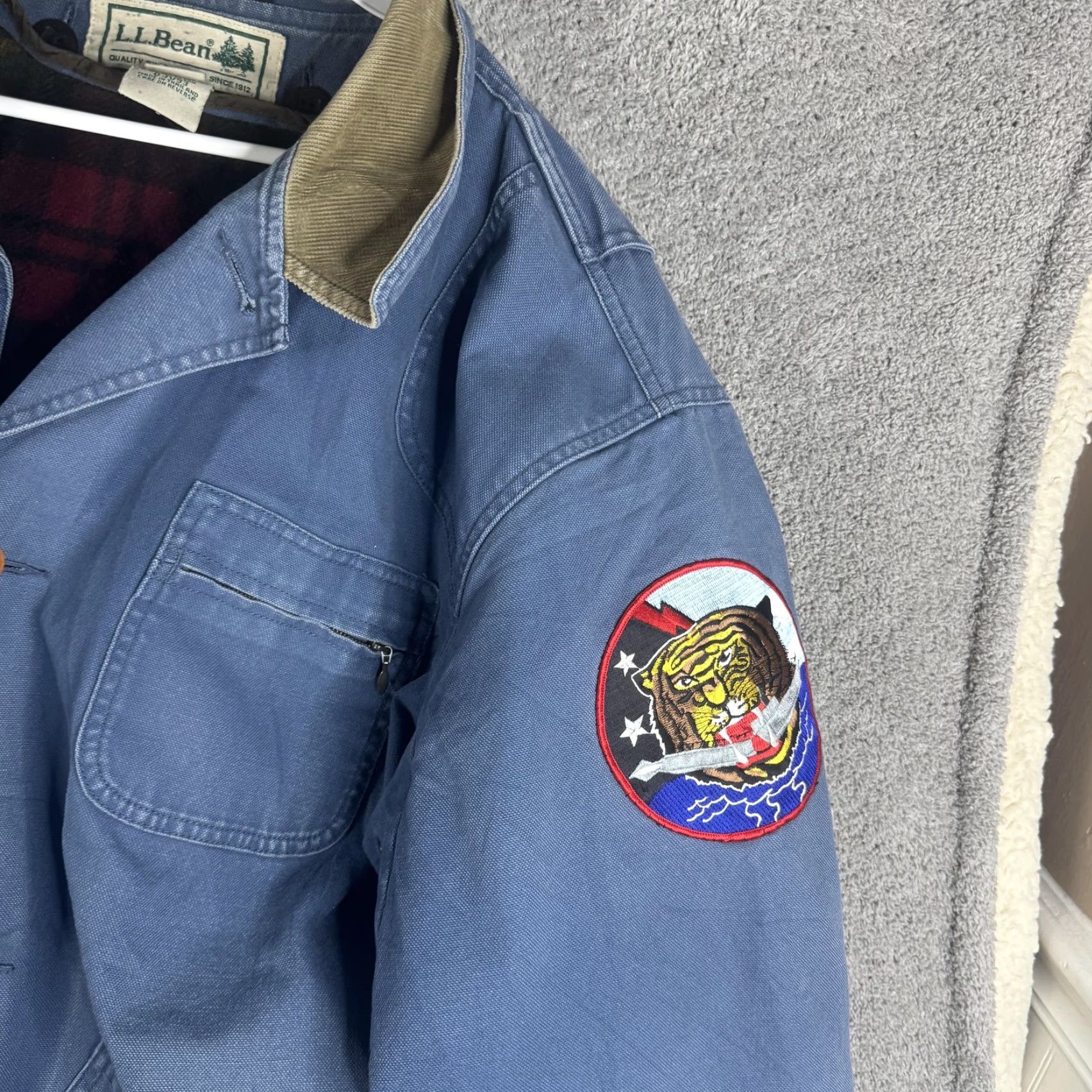 Vintage VINTAGE L.L.Bean Coat Mens 2XL Blue Canvas Corduroy Collar Tiger Patch 90s Coat Size US XXL / EU 58 / 5 - 4 Thumbnail