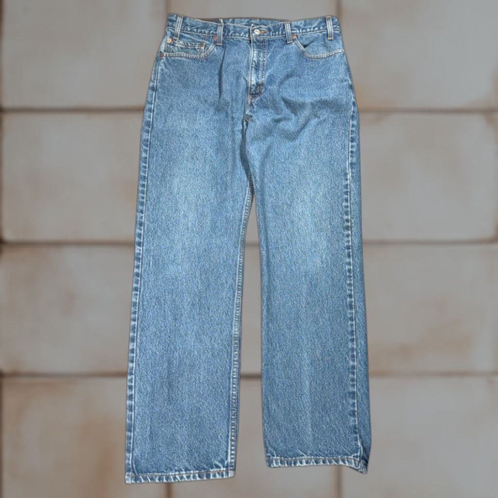 Levi's VINTAGE Levi's 505 Jeans Mens 34x31 Blue Regular Straight Denim 90s Size US 34 / EU 50 - 1 Thumbnail
