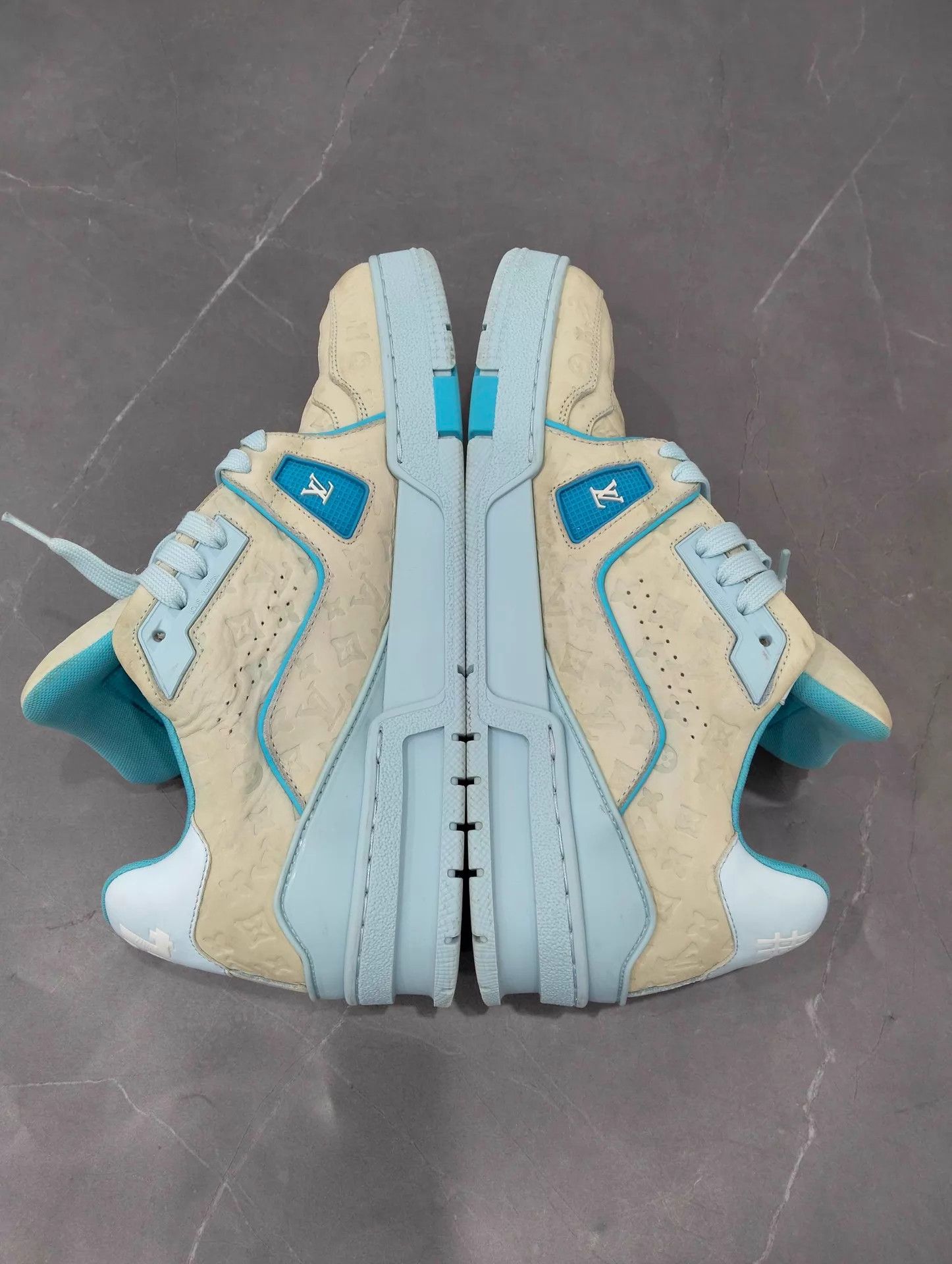 Louis Vuitton Louis Vuitton Trainer Tyler Blue 40.5 95 New Size US 7.5 / EU 40-41 - 2 Thumbnail