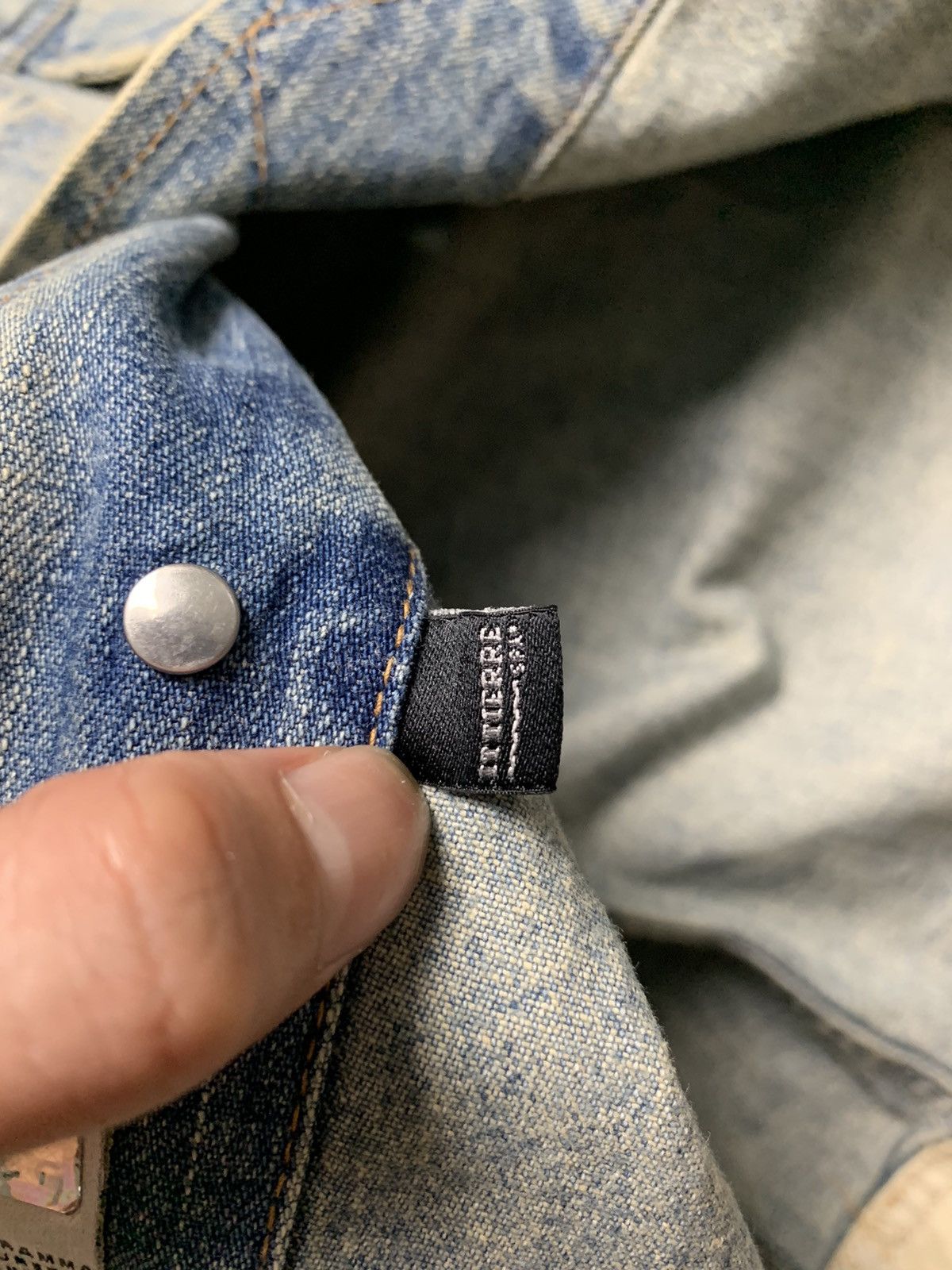Dolce & Gabbana × Vintage Vintage Dolce & Gabbana Distressed Denim Jacket Size US S / EU 44-46 / 1 - 14 Thumbnail
