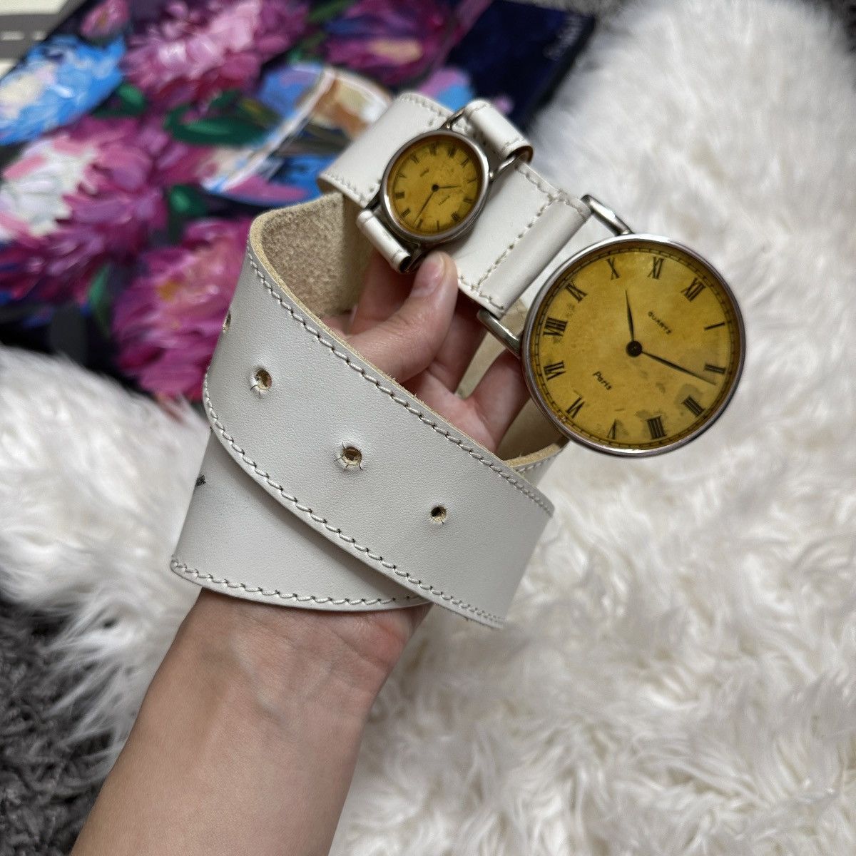 Vintage Quartz clock watch Paris belt white 1980s , white vinyl Size ONE SIZE - 1 Thumbnail