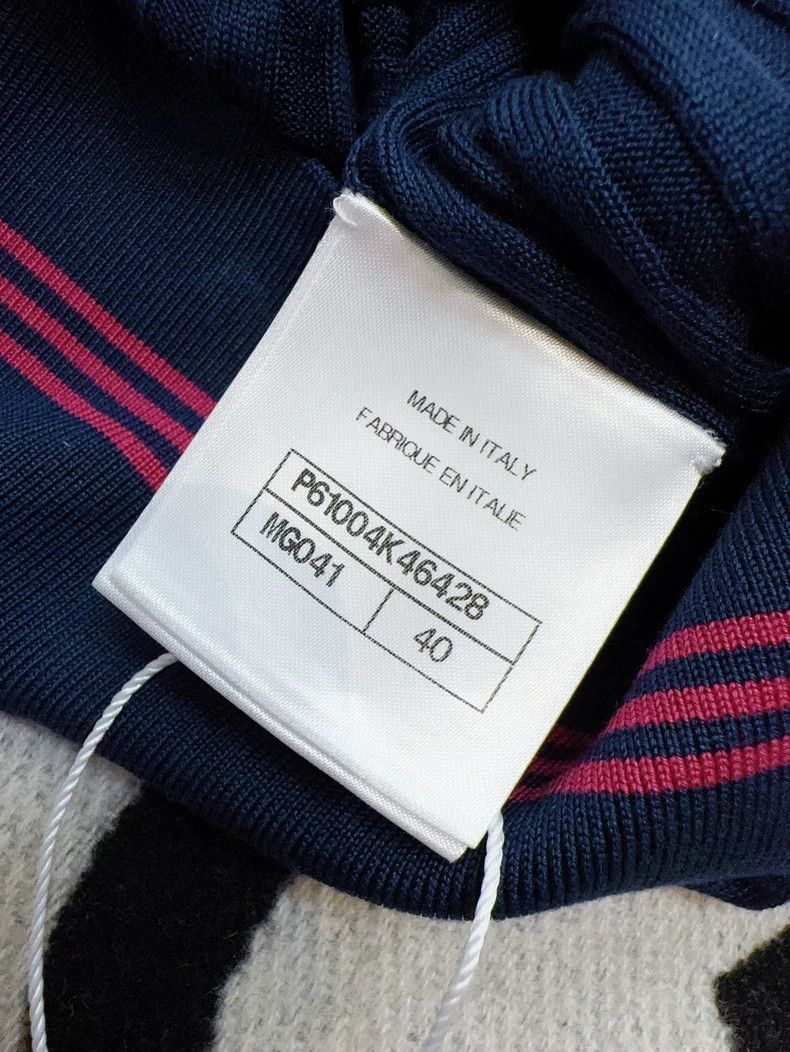 Chanel Chanel 19p dark blue stitching red border No. 31 number do Size S / US 4 / IT 40 - 6 Thumbnail