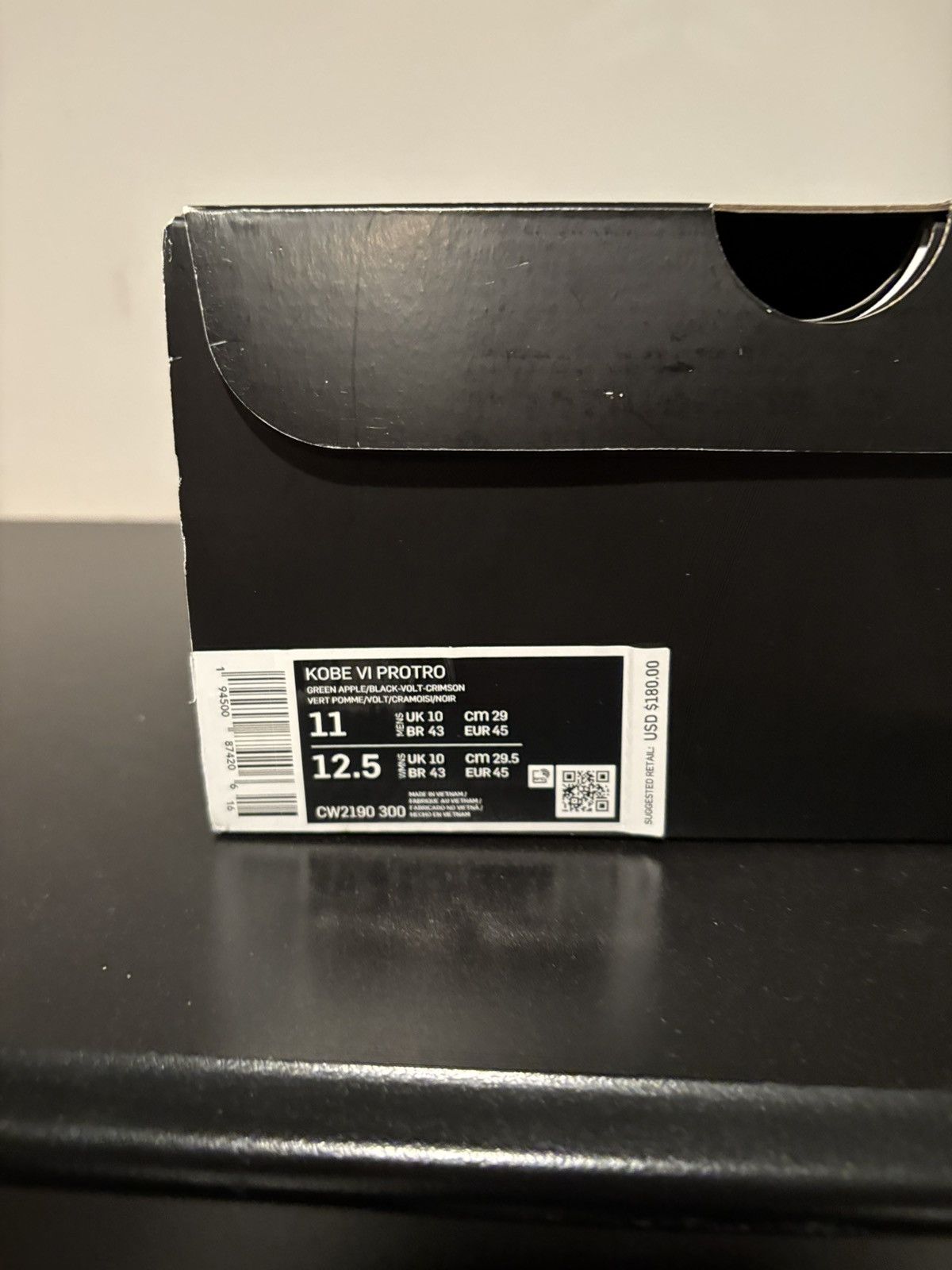 Nike Kobe 6 Grinch Size US 11 / EU 44 - 7 Thumbnail