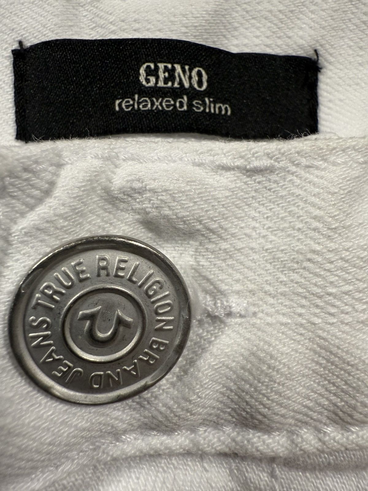 True Religion BNWT True Religion Geno Relaxed Slim White Ripped Jeans 31 Size US 31 - 3 Thumbnail