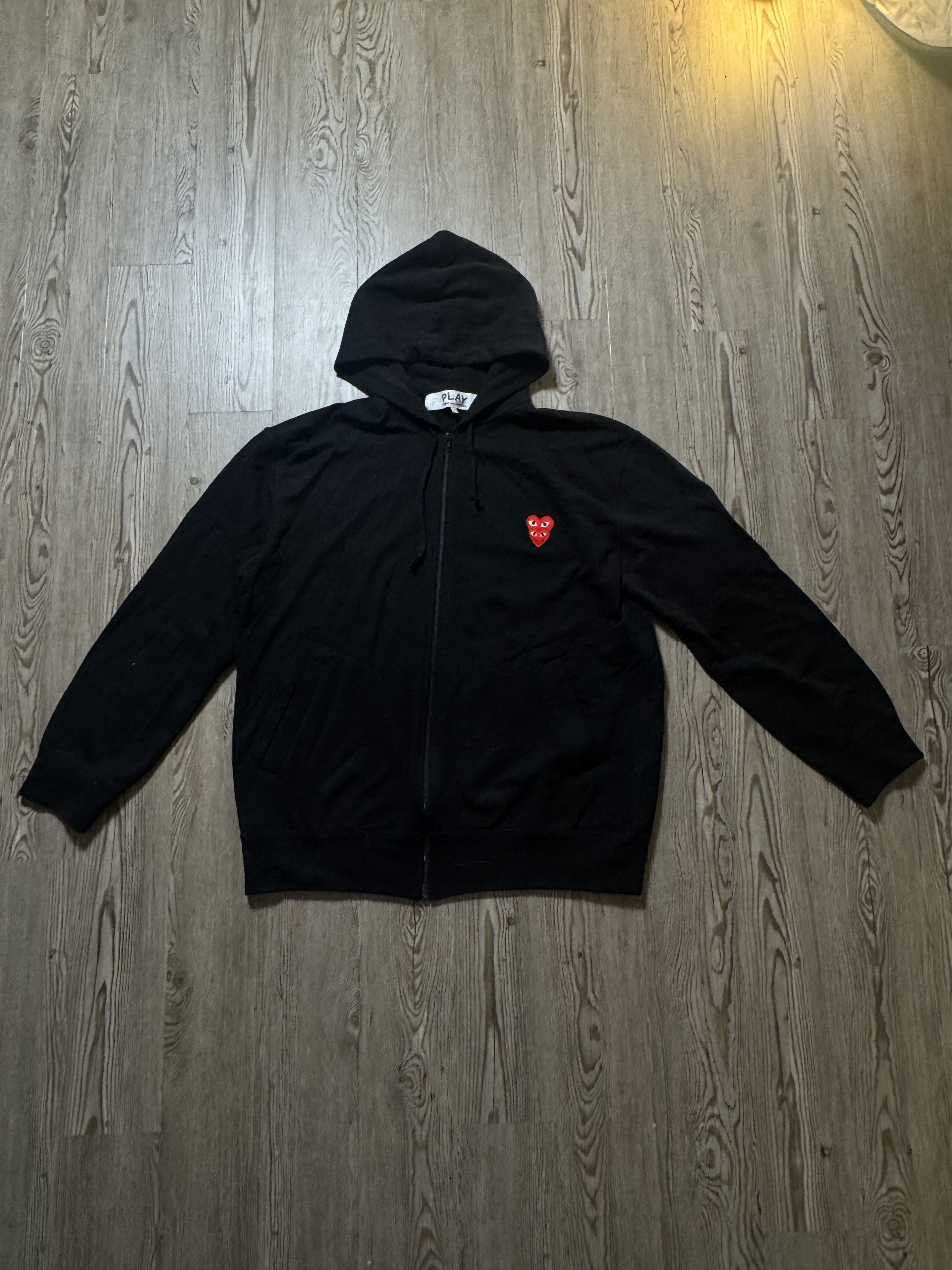 CDG by Comme des Garcons CDG PLAY Red Heart Zip Up Size US XL / EU 56 / 4 - 1 Thumbnail