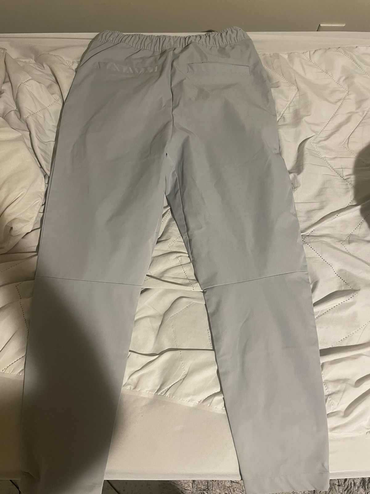 Nike Nike grey joggers loose fit Size US 32 / EU 48 - 2 Thumbnail