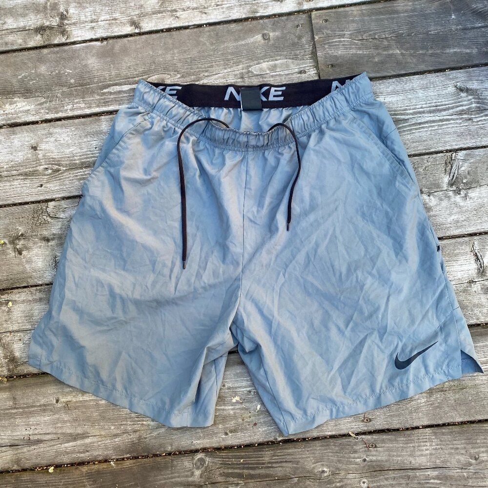 Nike Nike Flex Mens Woven Training Shorts XL Gray Size US 38 / EU 54 - 2 Thumbnail