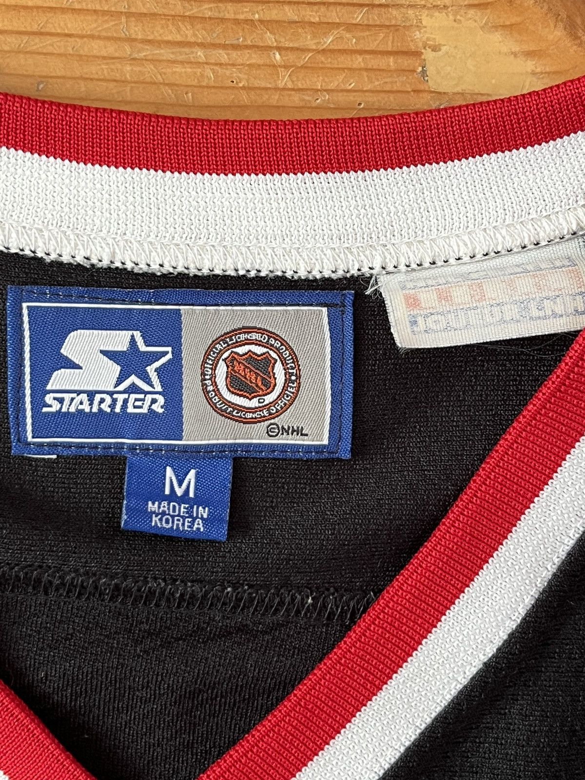 Starter Starter 80s Chicago Blackhawks legend Chris Chelios jersey Size US M / EU 48-50 / 2 - 6 Thumbnail