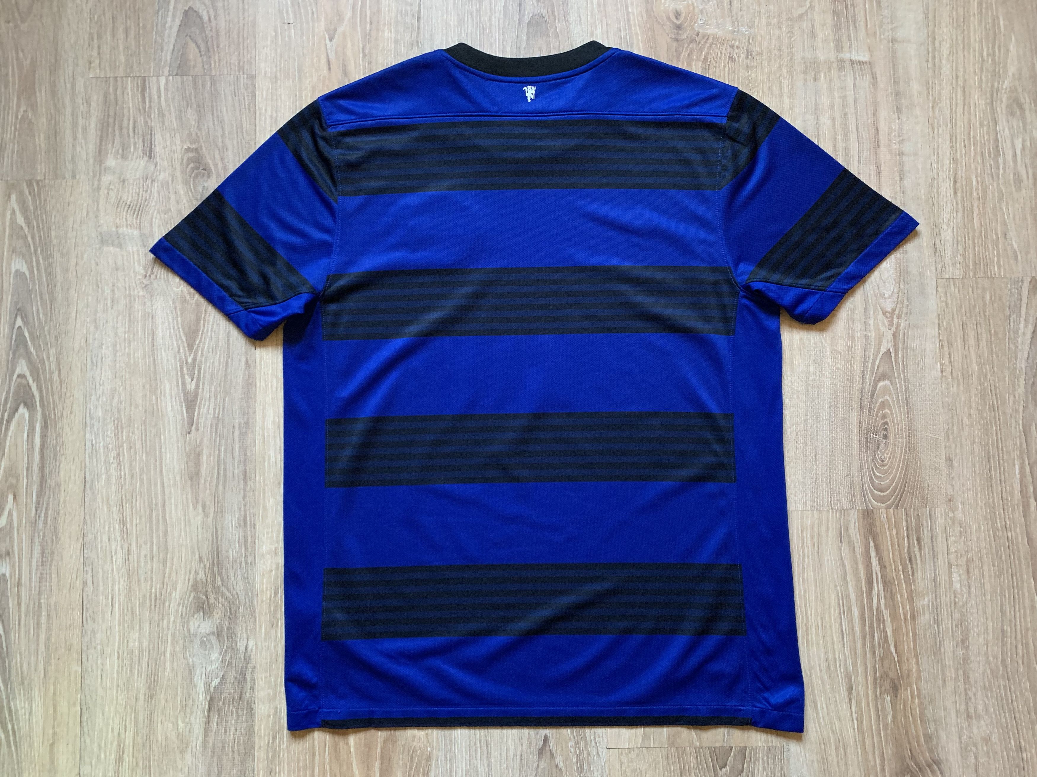 Nike × Vintage Vintage Nike Manchester United Away Football Shirt 2011-2012 Size US L / EU 52-54 / 3 - 2 Thumbnail