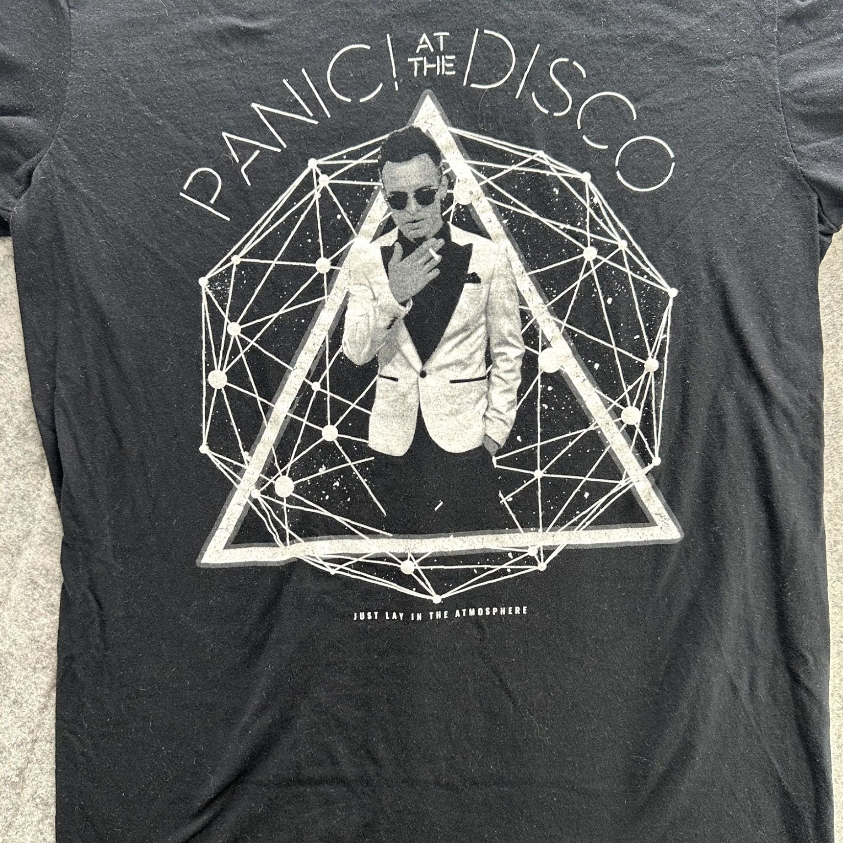 Gildan Panic At The Disco Shirt Mens M Black Band Concert Tee Graphic Rock Music Size US M / EU 48-50 / 2 - 5 Thumbnail