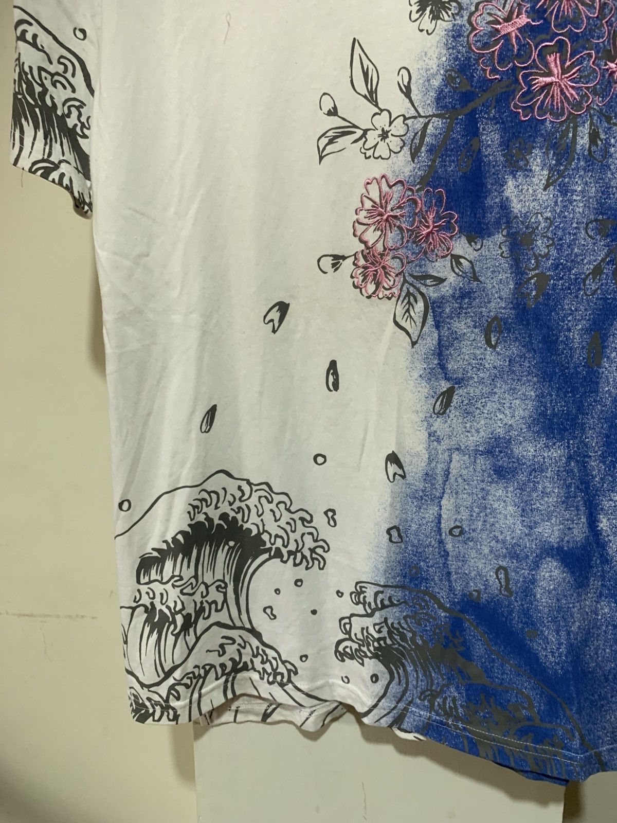 14th Addiction Japanese Wave and Flower All Over Print Tee Shirt Size US M / EU 48-50 / 2 - 8 Thumbnail
