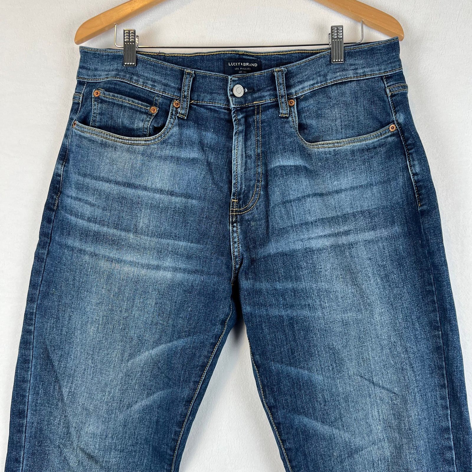 Lucky Brand Lucky Brand Jeans Mens 34x30 Blue 221 Straight Denim Size US 34 / EU 50 - 2 Thumbnail