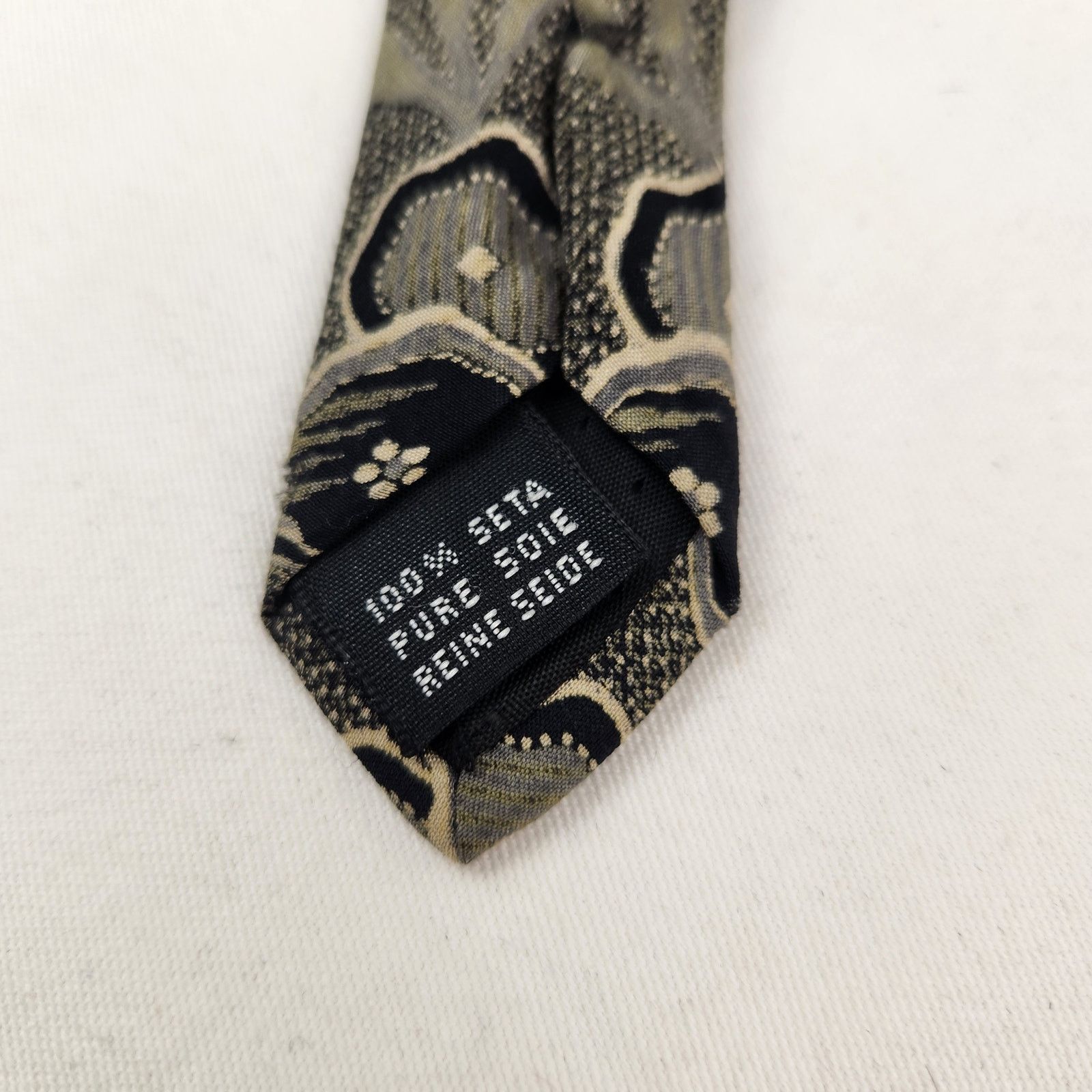 Vintage Vintage Designer Flower Hawaiian 90s Patterned Silk Tie Size ONE SIZE - 4 Thumbnail
