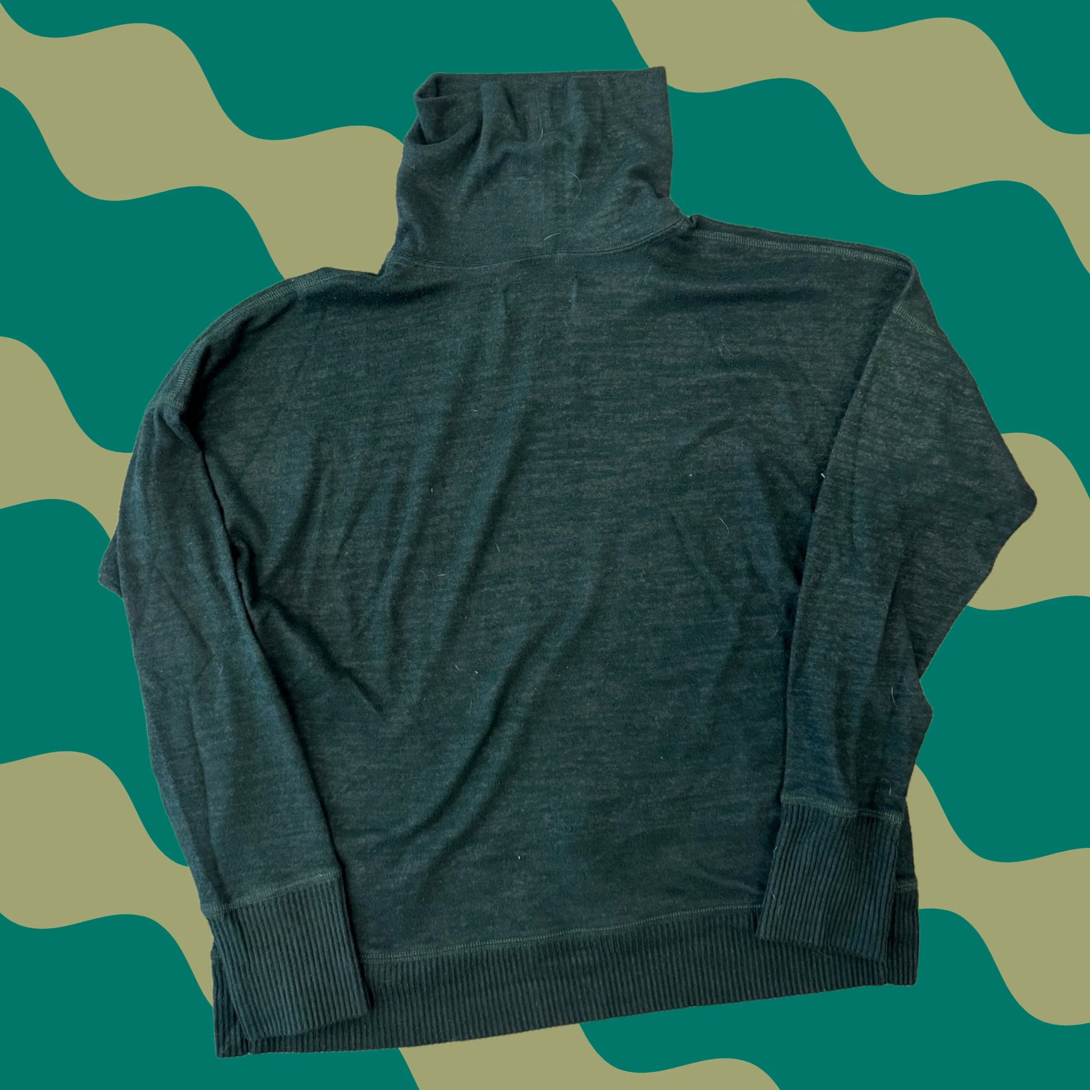 Abercrombie & Fitch VINTAGE Abercrombie & Fitch Soft & Cozy Green Turtleneck Longsleeve Sweater Medium Women Clothing Pullover Decade 2000s Size M / US 6-8 / IT 42-44 - 1 Thumbnail