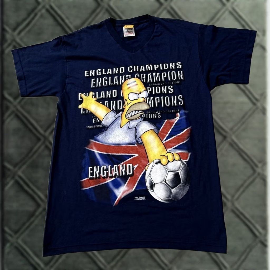 Fruit Of The Loom VINTAGE The Simpsons x FIFA England Champions Shirt Large Homer Bart World Cup Mens V-Neck Graphic Print Jersey Cotton Blue 2000s 90s Limited Edition Size US L / EU 52-54 / 3 - 1 Thumbnail