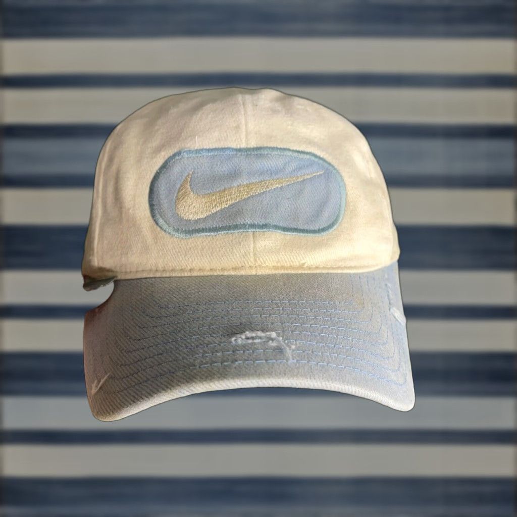 Nike VINTAGE Nike Tar Heels Baseball Cap Adjustable White Distressed 90s Sportswear Mens Size ONE SIZE - 1 Thumbnail