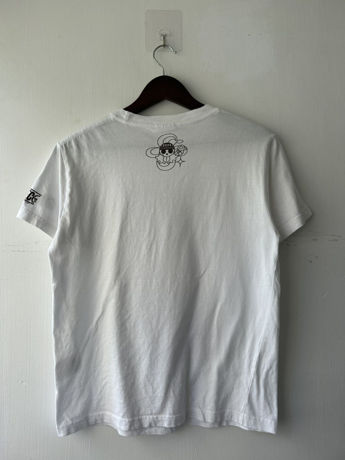 Anime Nami One Piece Wanted Poster Bounty Graphic Tee Size US M / EU 48-50 / 2 - 5 Thumbnail