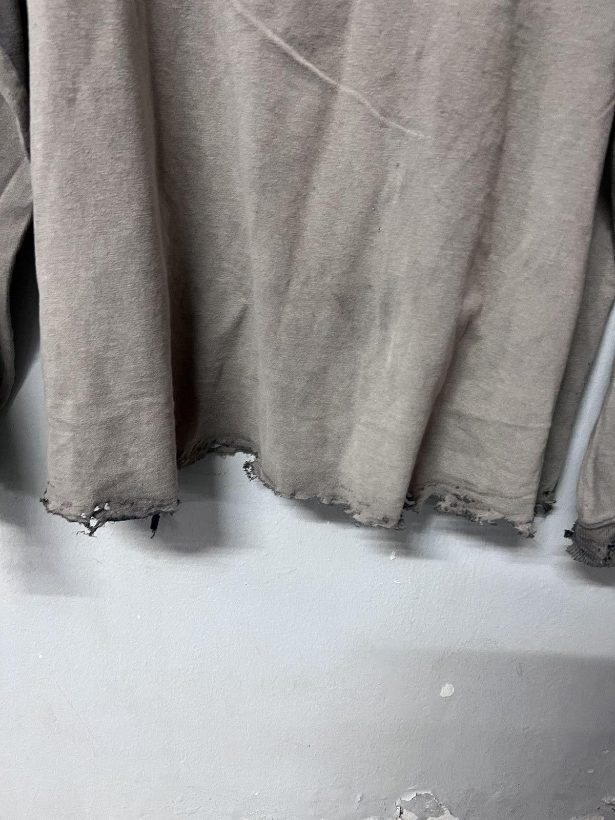 Vintage VINTAGE THRASHED LONG SLEEVE CARHARTT Size US XL / EU 56 / 4 - 7 Thumbnail