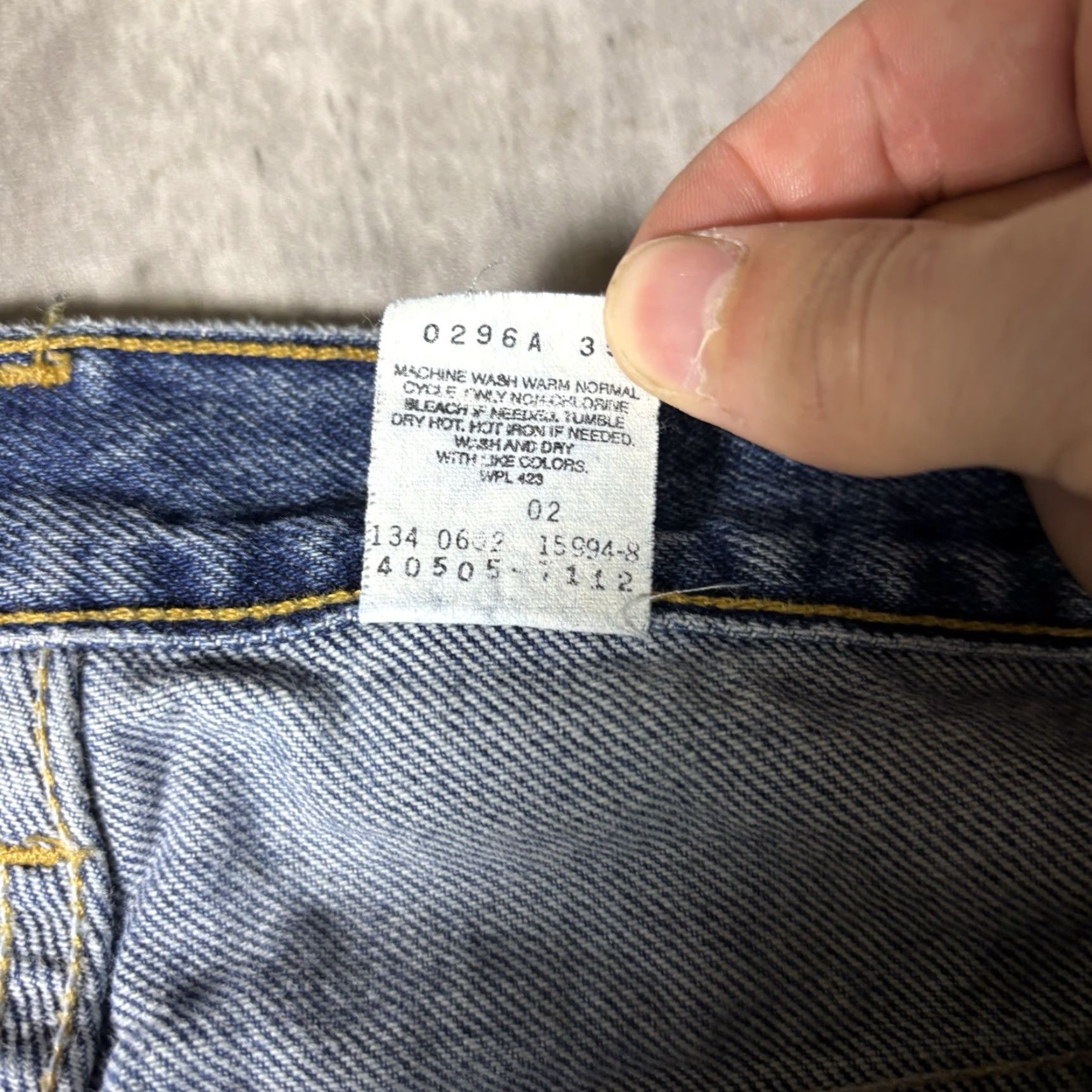 Levi's VINTAGE Levi's 505 Jeans Dark Wash Straight Fit Adult 34x32 90s Mens Jeans Denim Blue 34 32 WASHED 90s Levi's 500 Series 505 Size US 34 / EU 50 - 7 Thumbnail