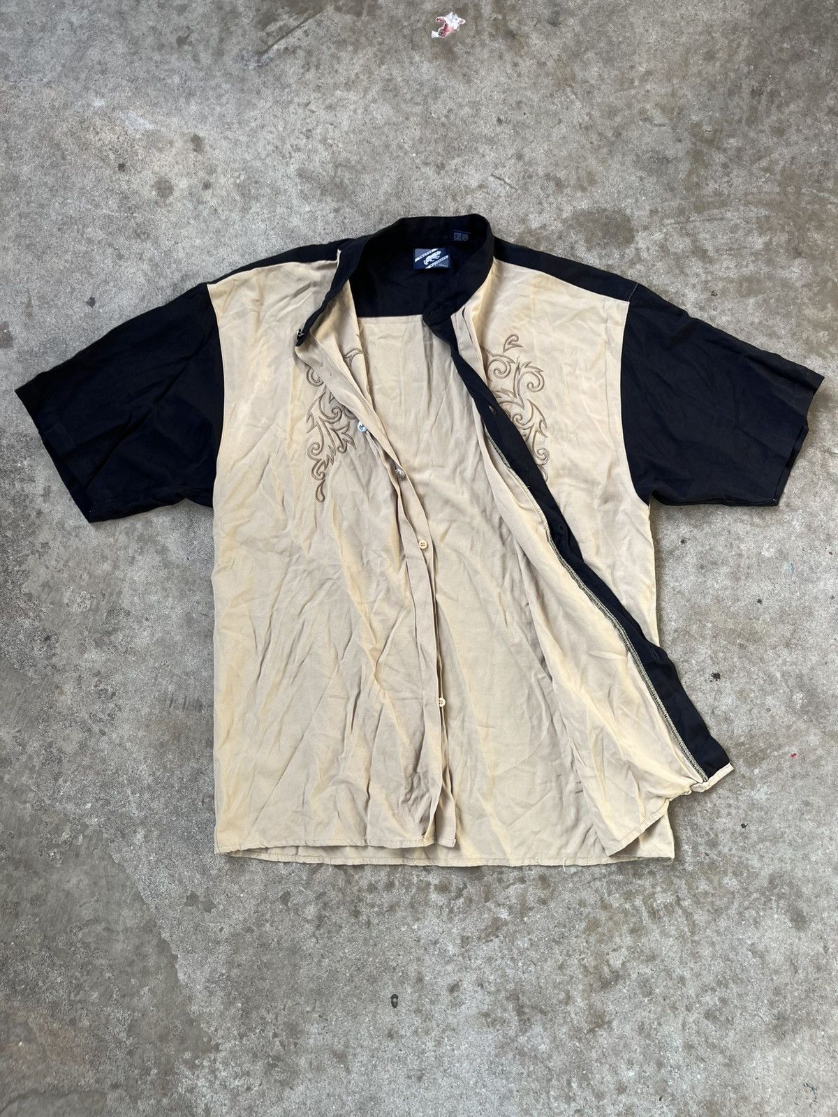 Vintage Vintage Lowkey Embroidered Affliction Button Up Shirt Size US XL / EU 56 / 4 - 6 Thumbnail